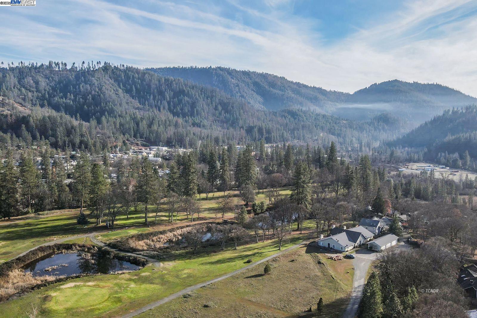 Detail Gallery Image 35 of 49 For 220 Fairway Dr., Weaverville,  CA 96093 - 3 Beds | 2 Baths