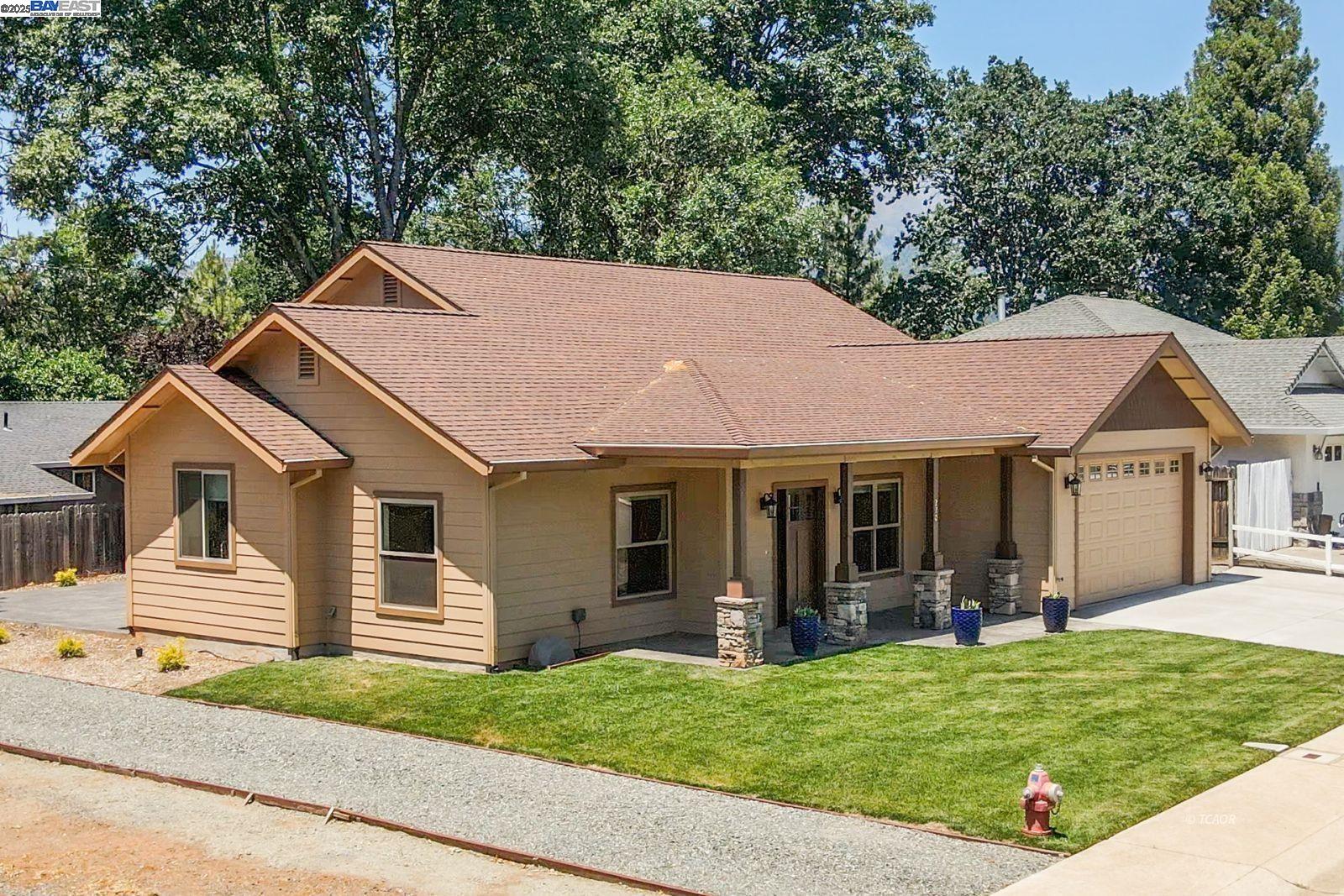 Detail Gallery Image 36 of 49 For 220 Fairway Dr., Weaverville,  CA 96093 - 3 Beds | 2 Baths