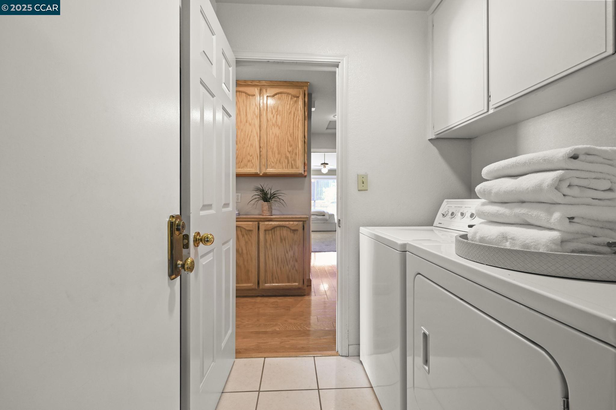 Detail Gallery Image 20 of 39 For 18905 Carson Lane, Castro Valley,  CA 94552-1950 - 3 Beds | 2 Baths