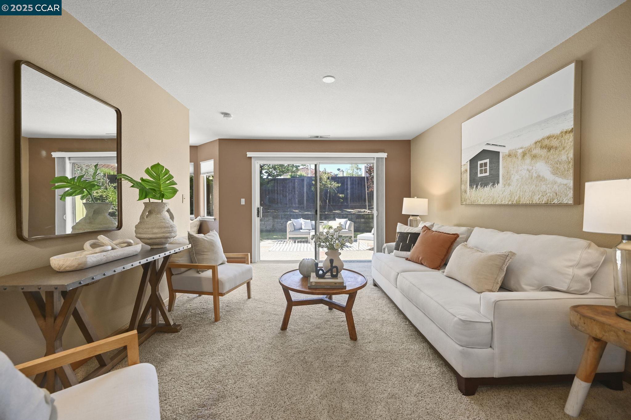 Detail Gallery Image 7 of 39 For 18905 Carson Lane, Castro Valley,  CA 94552-1950 - 3 Beds | 2 Baths