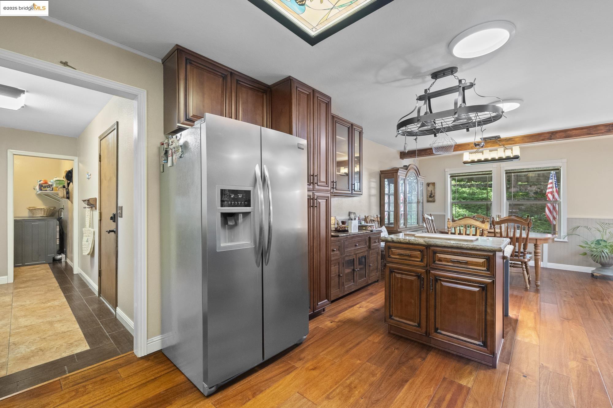 Detail Gallery Image 8 of 50 For 23666 Buckeye Circle, Twain Harte,  CA 95383 - 3 Beds | 3 Baths