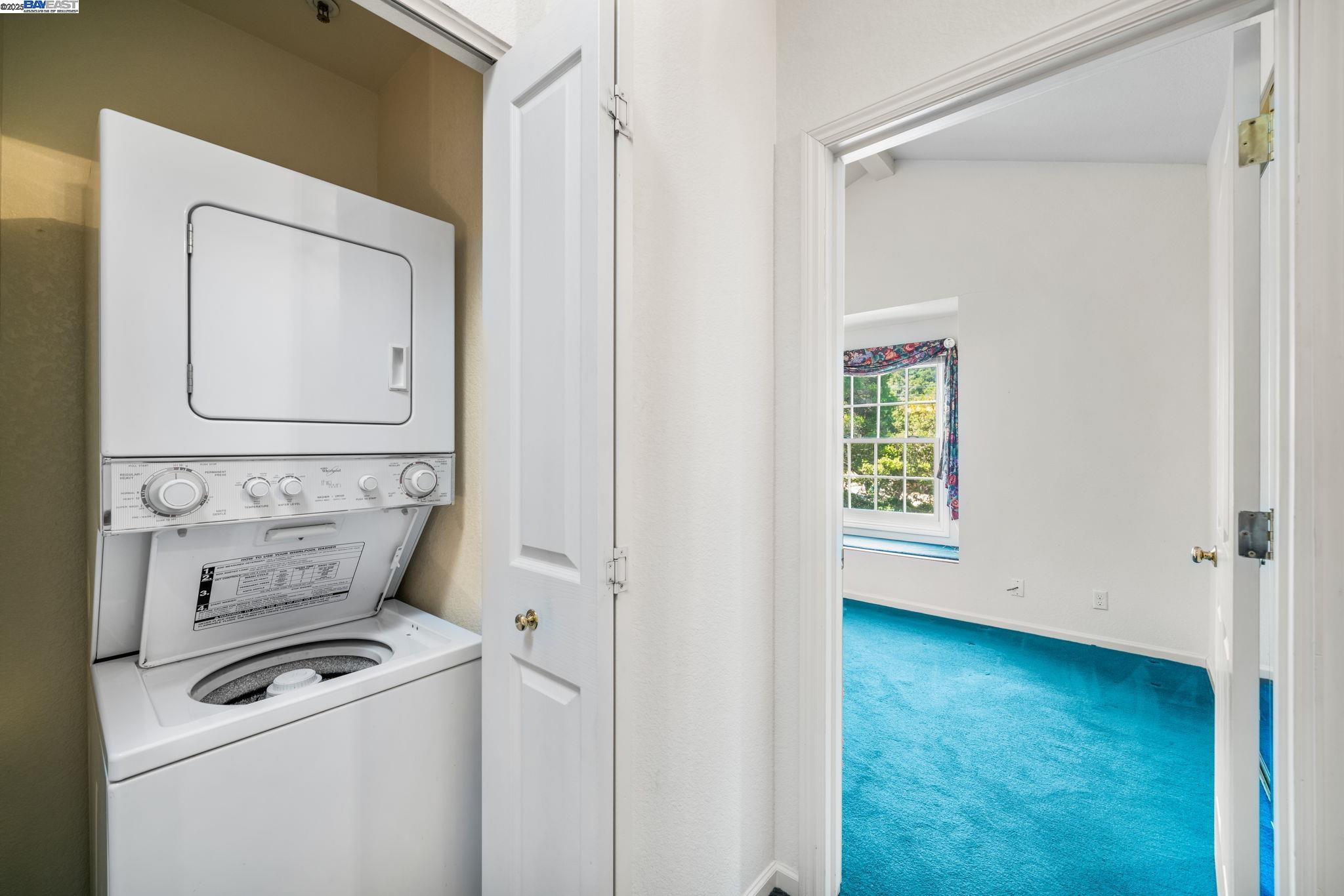 Detail Gallery Image 17 of 38 For 1555 Cherry St #12,  San Carlos,  CA 94070 - 2 Beds | 2/1 Baths