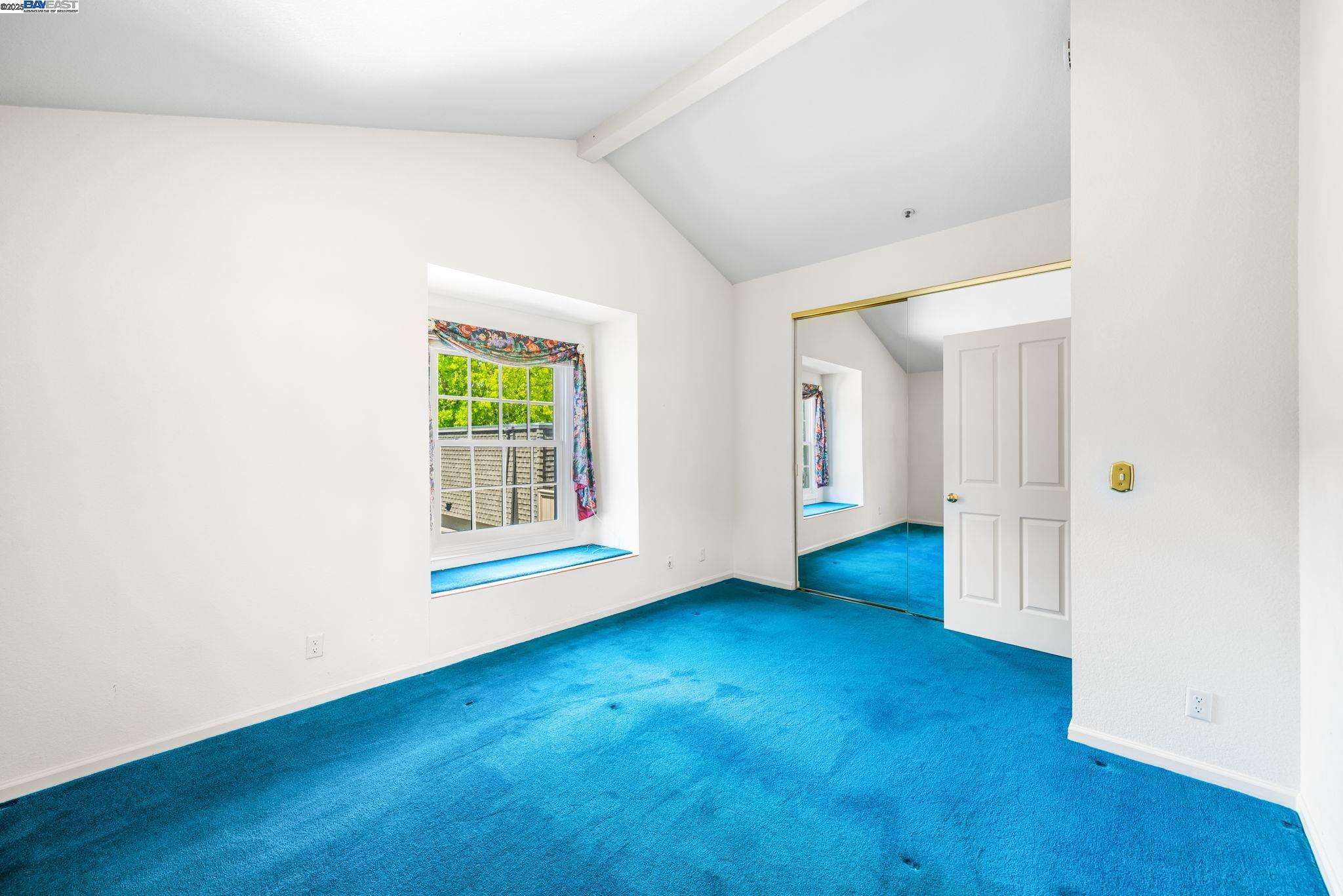 Detail Gallery Image 19 of 38 For 1555 Cherry St #12,  San Carlos,  CA 94070 - 2 Beds | 2/1 Baths