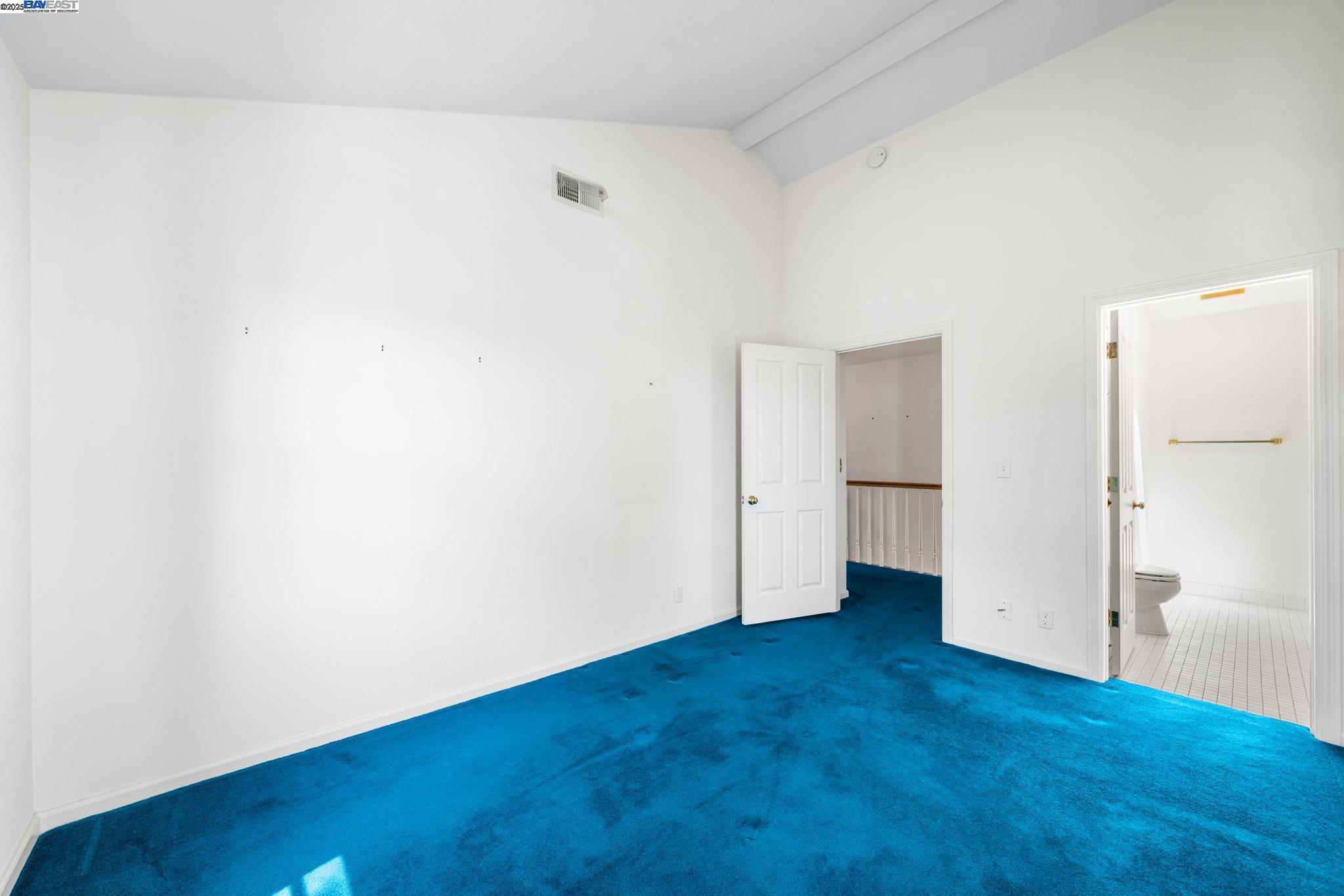 Detail Gallery Image 23 of 38 For 1555 Cherry St #12,  San Carlos,  CA 94070 - 2 Beds | 2/1 Baths
