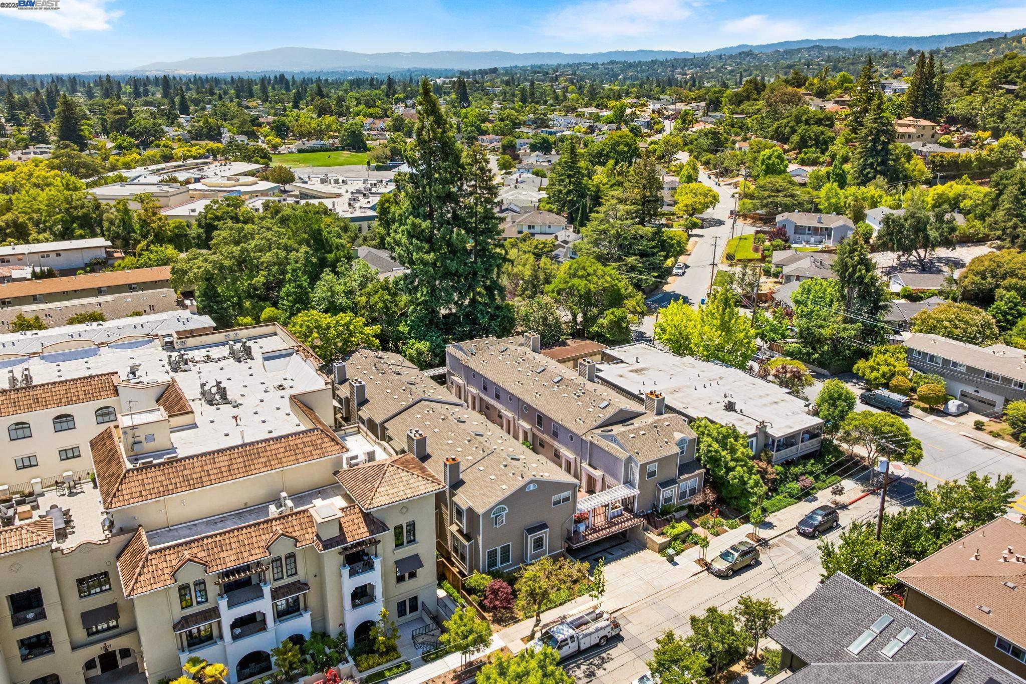 Detail Gallery Image 36 of 38 For 1555 Cherry St #12,  San Carlos,  CA 94070 - 2 Beds | 2/1 Baths