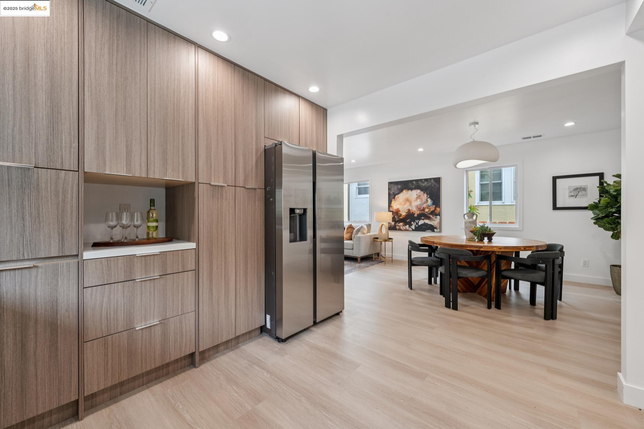 Detail Gallery Image 11 of 60 For 1207 Cedar St, Berkeley,  CA 94702 - 4 Beds | 4 Baths