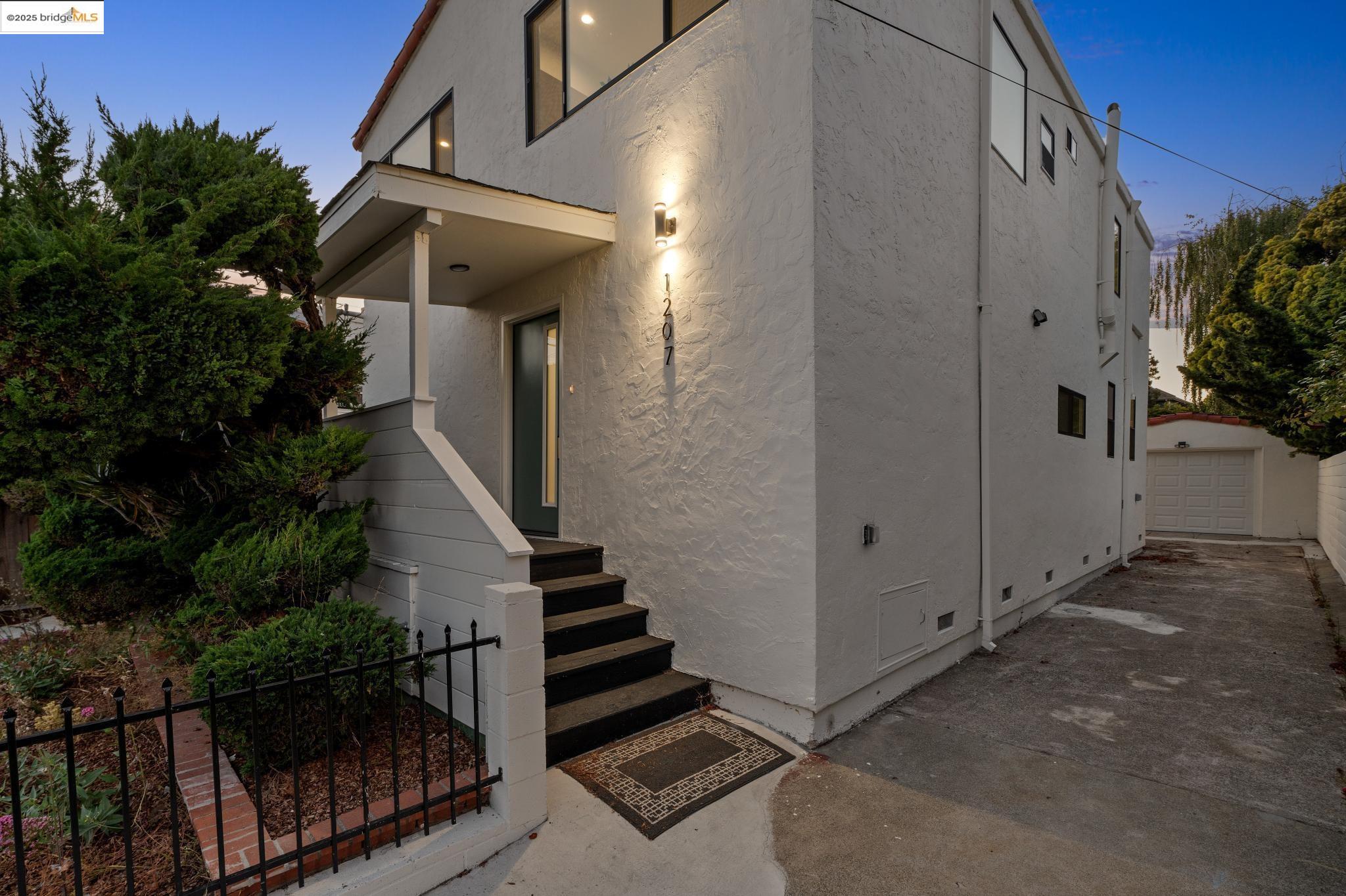 Detail Gallery Image 60 of 60 For 1207 Cedar St, Berkeley,  CA 94702 - 4 Beds | 4 Baths
