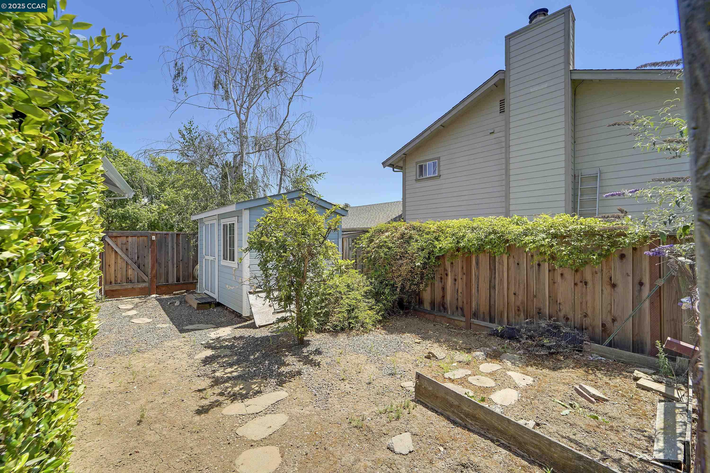Detail Gallery Image 44 of 47 For 921 Bolton Cir, Benicia,  CA 94510 - 3 Beds | 2/1 Baths