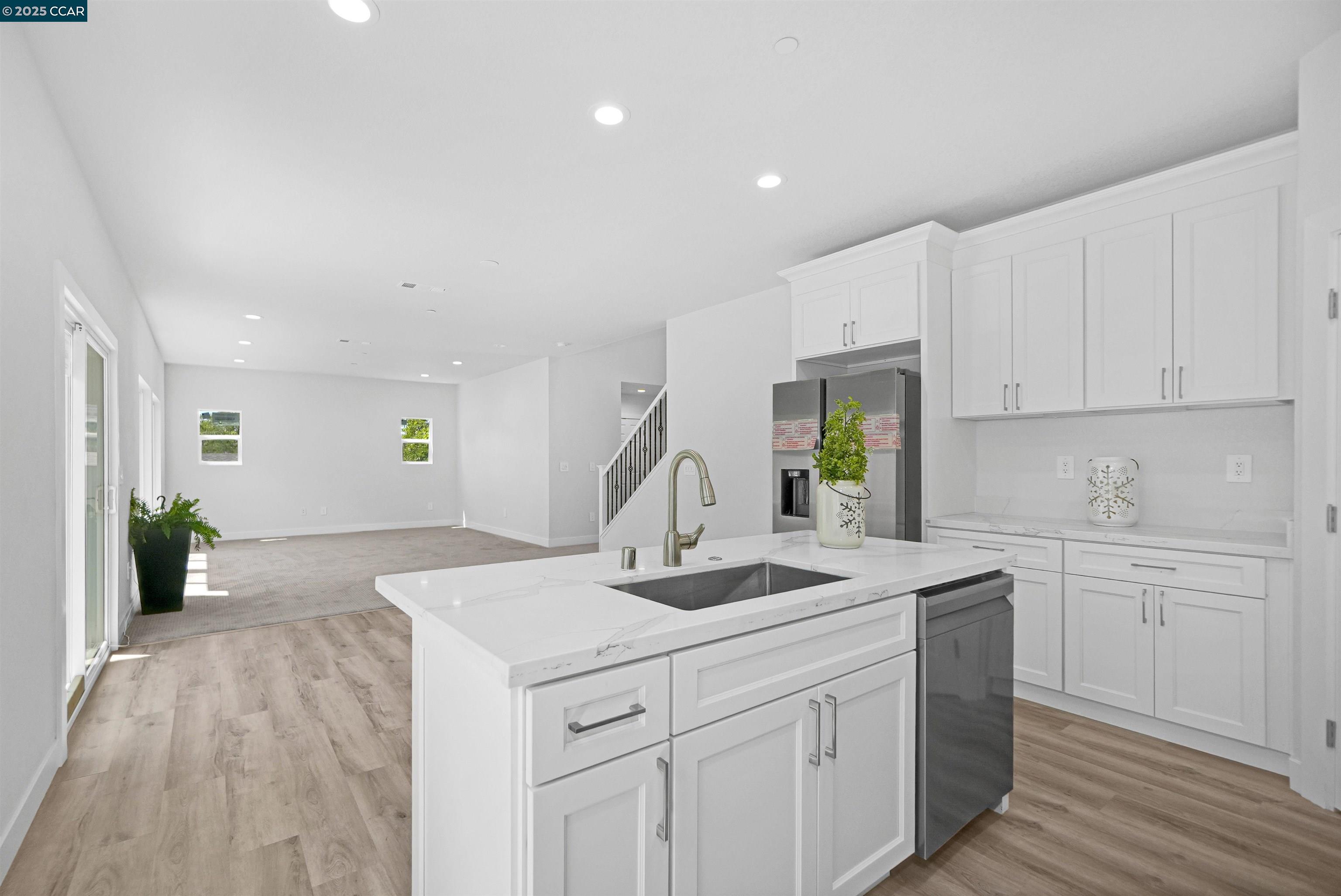 Detail Gallery Image 3 of 55 For 2722 Cowell Rd, Concord,  CA 94518 - 4 Beds | 3 Baths