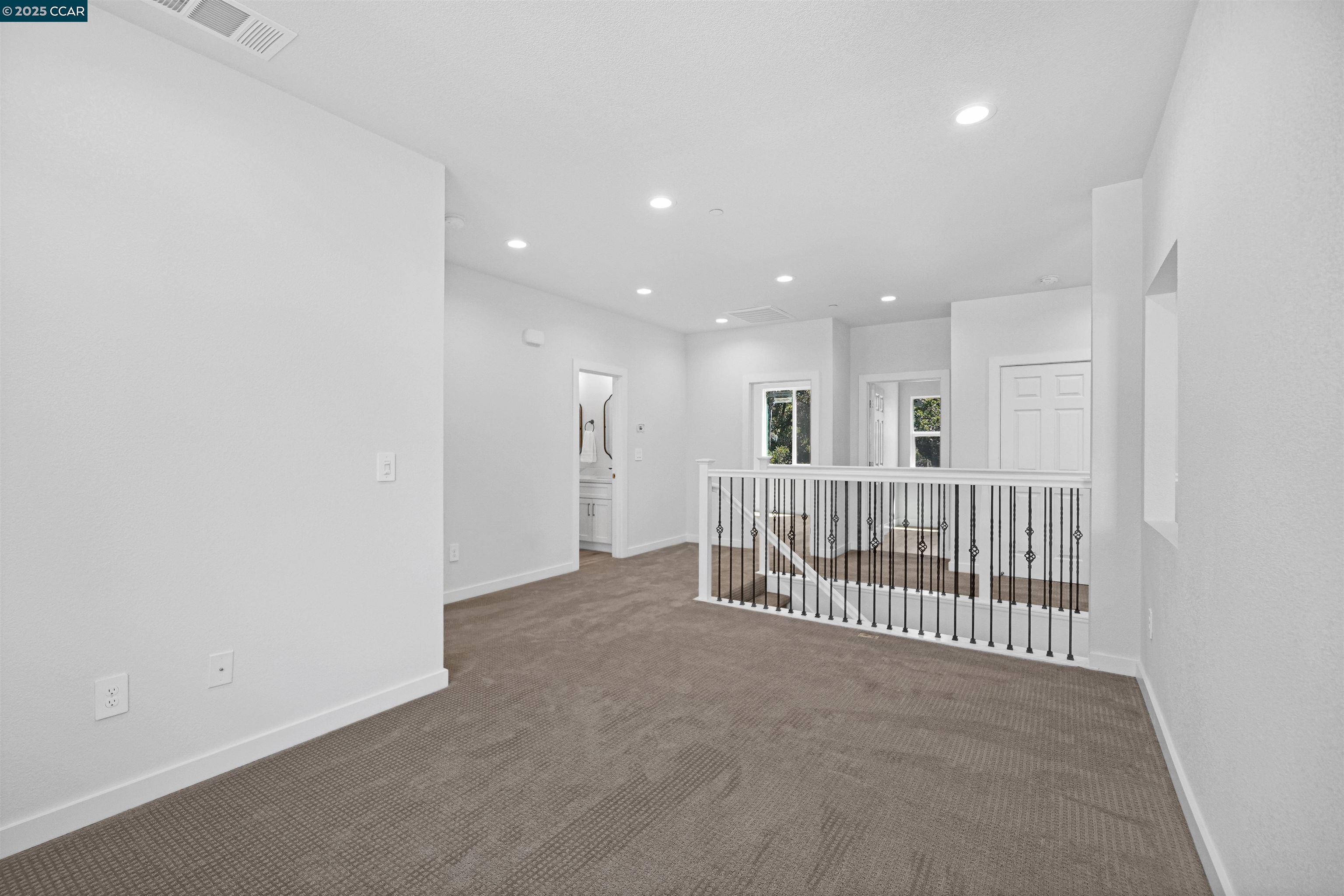 Detail Gallery Image 32 of 55 For 2722 Cowell Rd, Concord,  CA 94518 - 4 Beds | 3 Baths