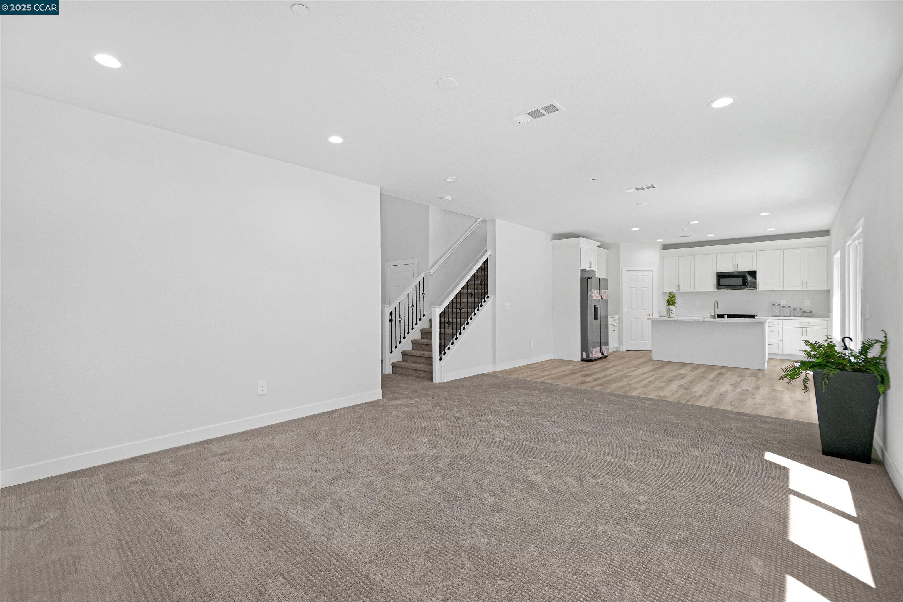 Detail Gallery Image 10 of 55 For 2722 Cowell Rd, Concord,  CA 94518 - 4 Beds | 3 Baths