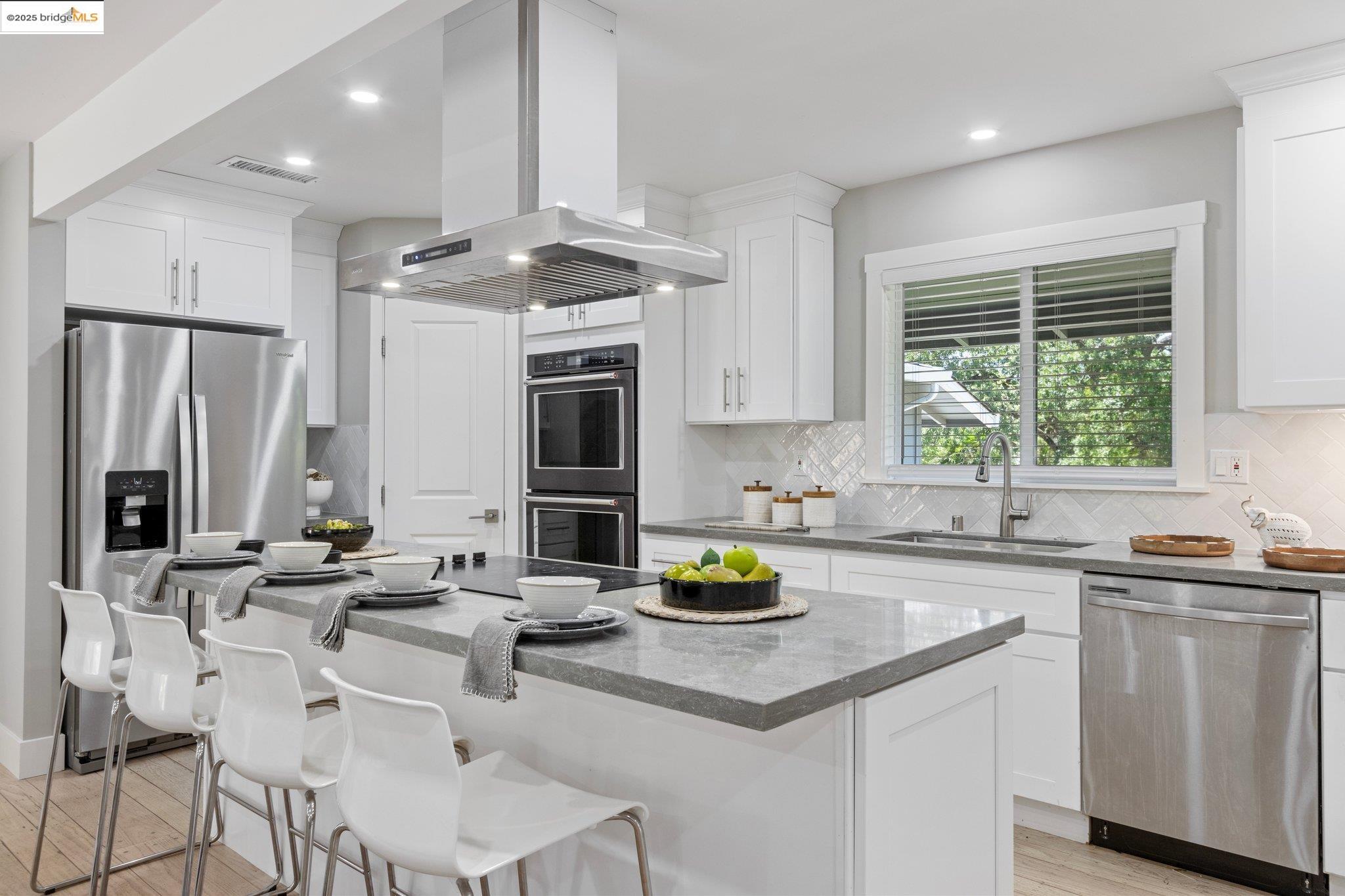 Detail Gallery Image 13 of 60 For 886 San Miguel Rd, Concord,  CA 94518 - 3 Beds | 2 Baths