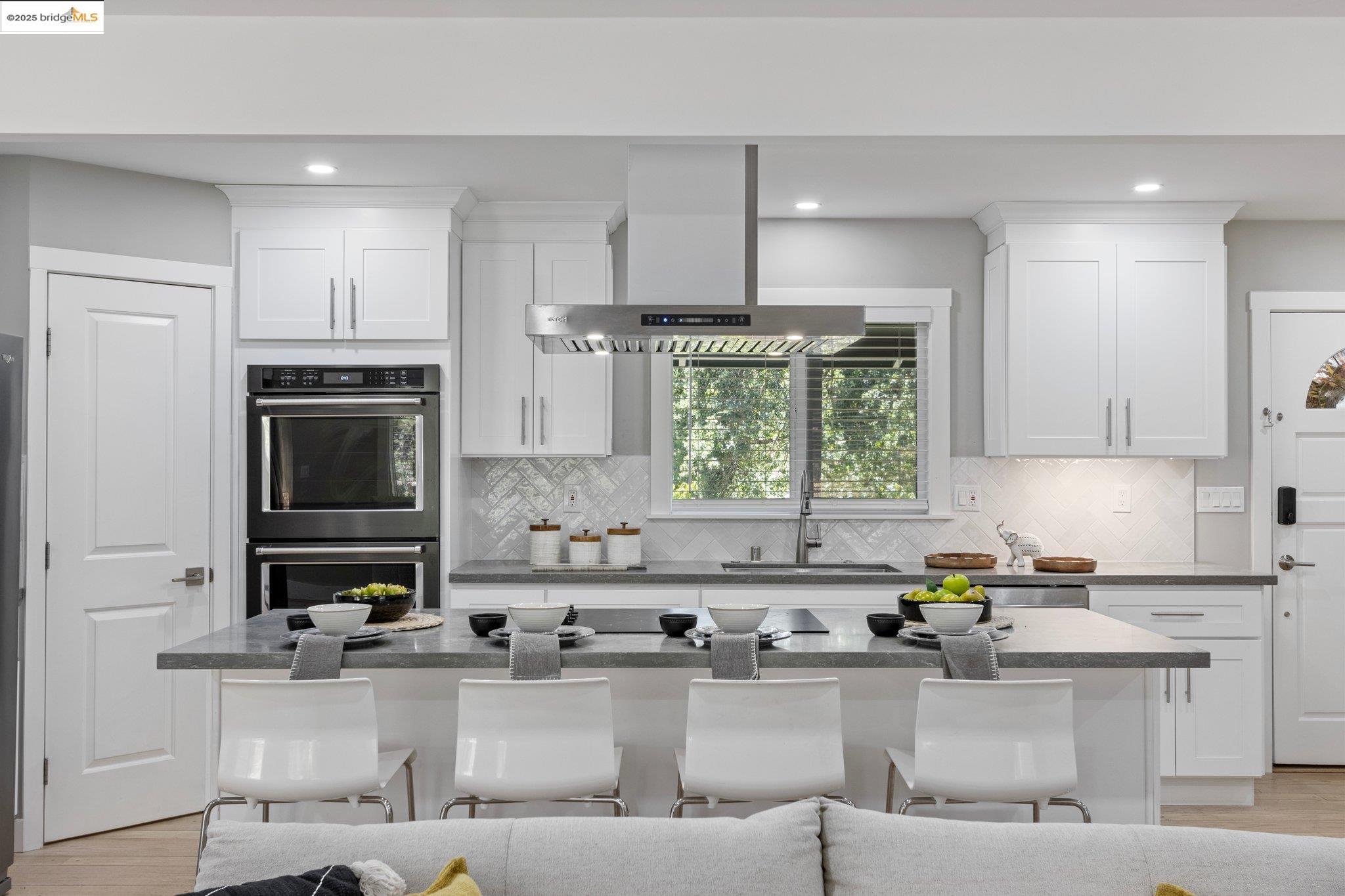 Detail Gallery Image 15 of 60 For 886 San Miguel Rd, Concord,  CA 94518 - 3 Beds | 2 Baths