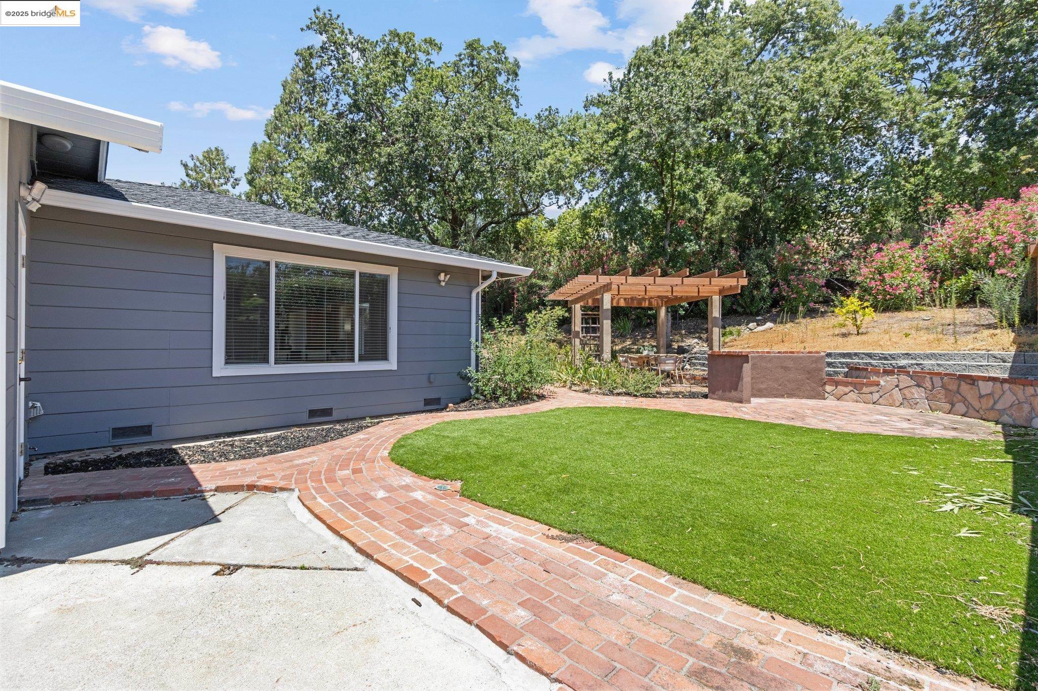 Detail Gallery Image 43 of 60 For 886 San Miguel Rd, Concord,  CA 94518 - 3 Beds | 2 Baths