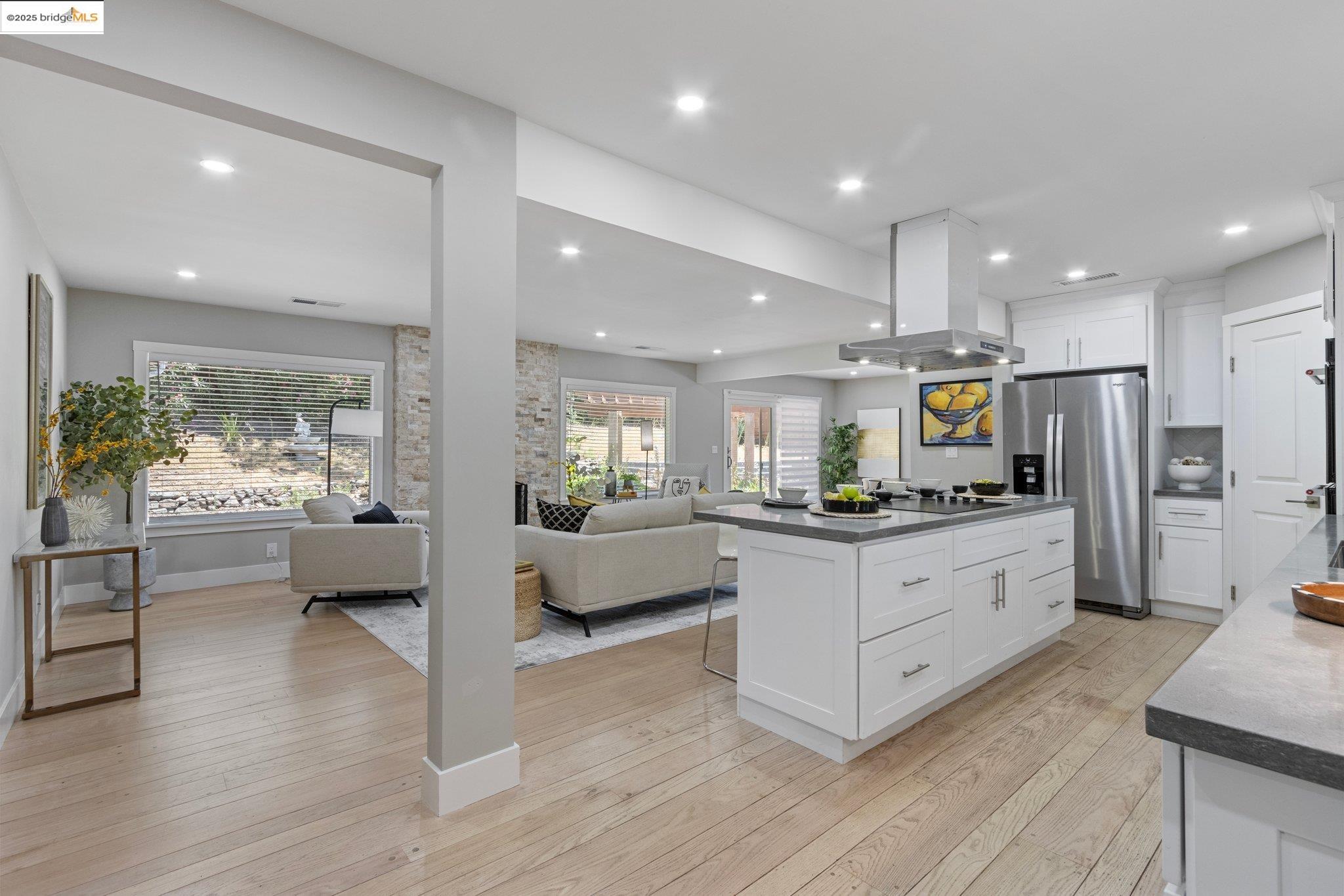 Detail Gallery Image 7 of 60 For 886 San Miguel Rd, Concord,  CA 94518 - 3 Beds | 2 Baths