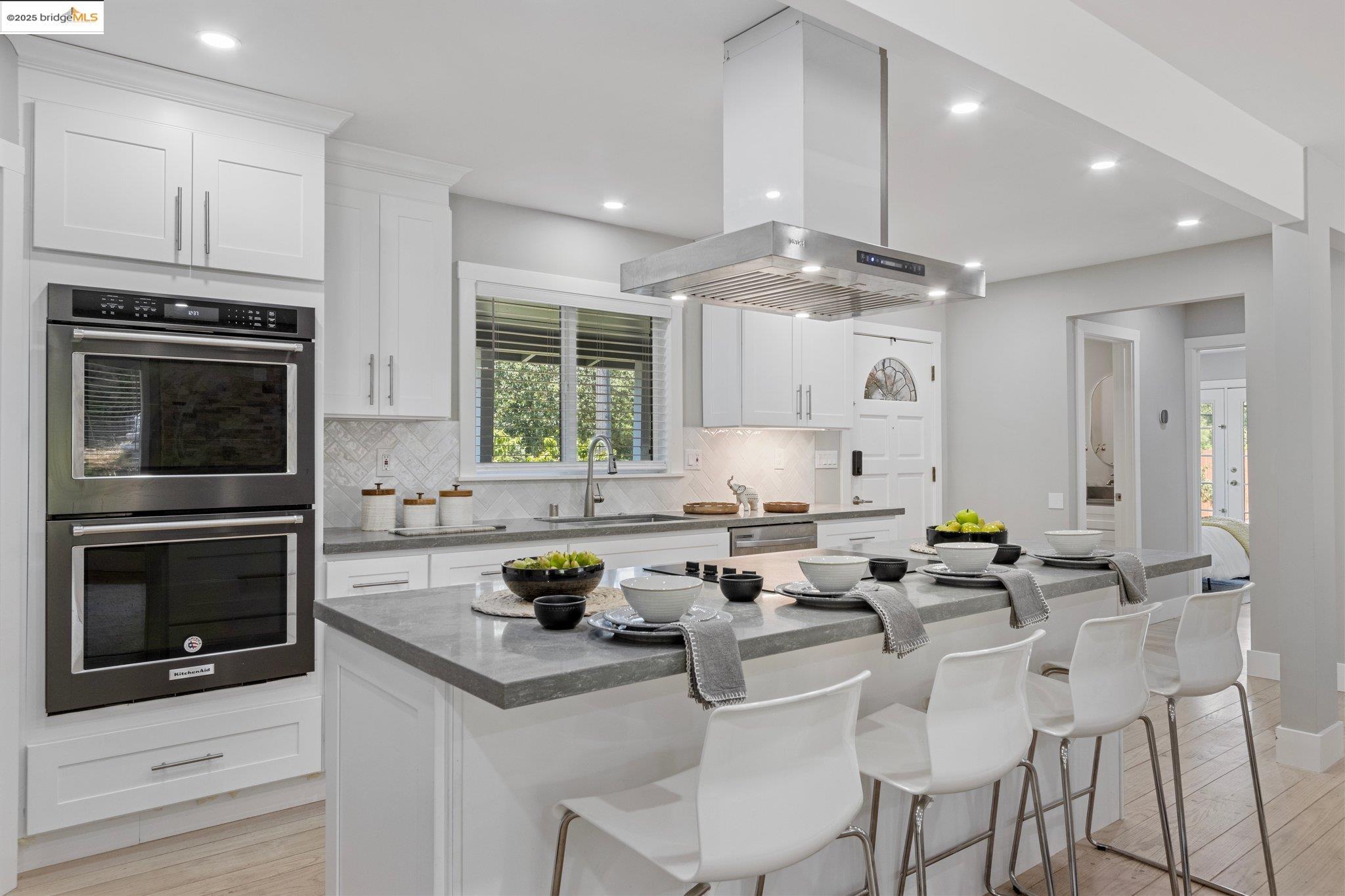 Detail Gallery Image 10 of 60 For 886 San Miguel Rd, Concord,  CA 94518 - 3 Beds | 2 Baths