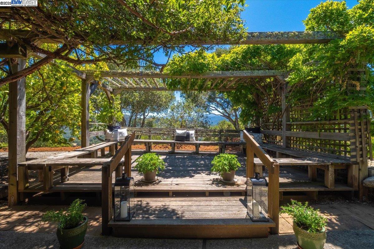 Detail Gallery Image 28 of 54 For 15335 via Los Tulares, Carmel Valley,  CA 93924 - 2 Beds | 2 Baths