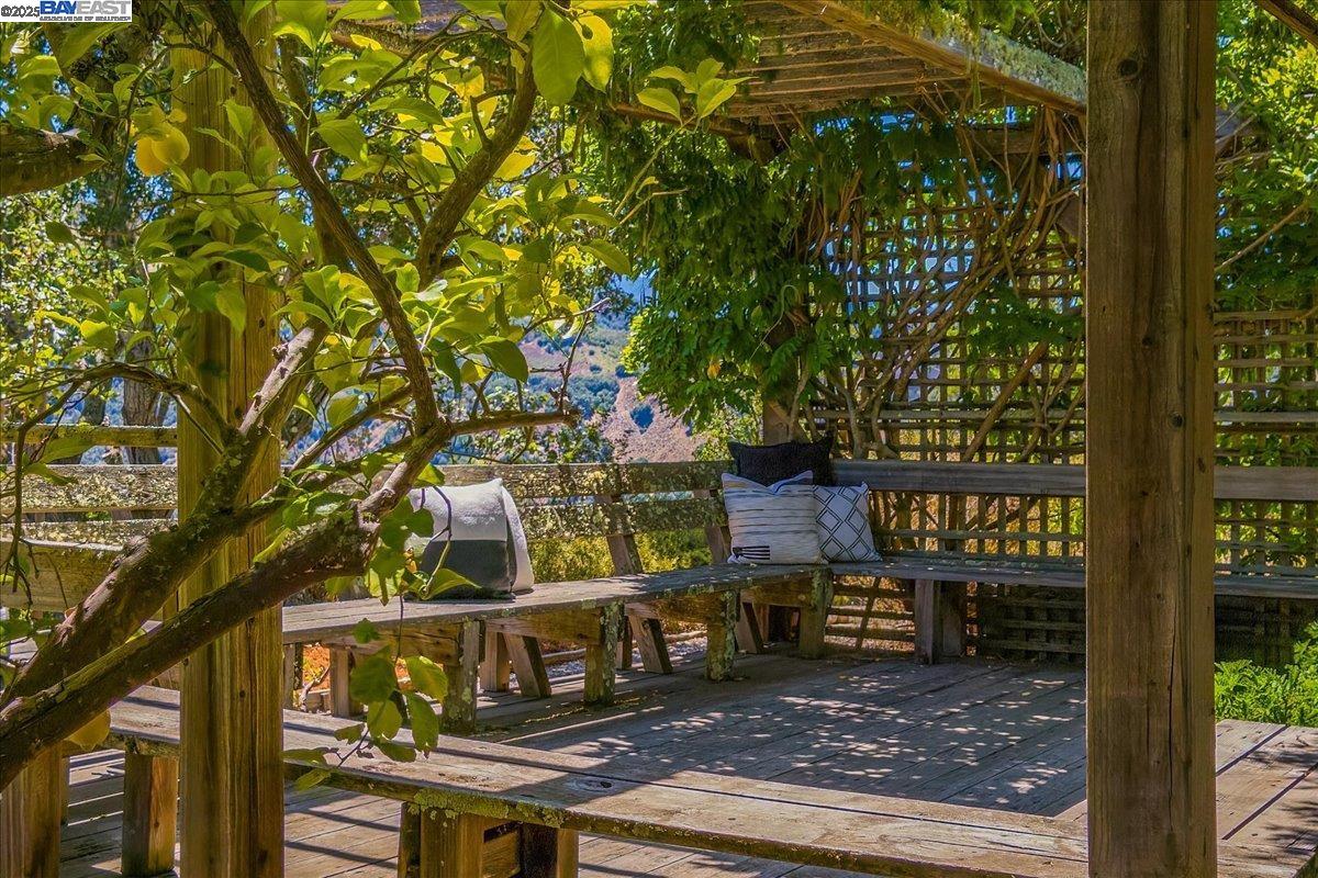 Detail Gallery Image 31 of 54 For 15335 via Los Tulares, Carmel Valley,  CA 93924 - 2 Beds | 2 Baths