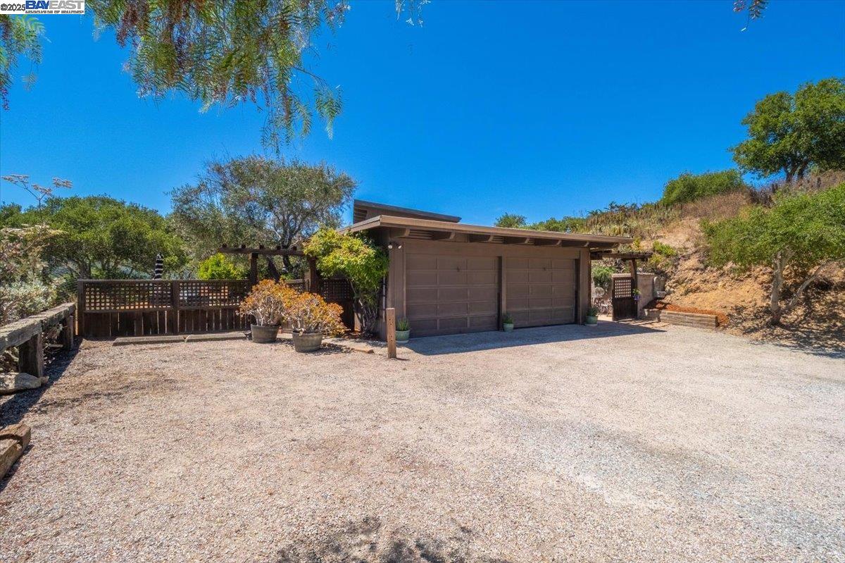 Detail Gallery Image 39 of 54 For 15335 via Los Tulares, Carmel Valley,  CA 93924 - 2 Beds | 2 Baths
