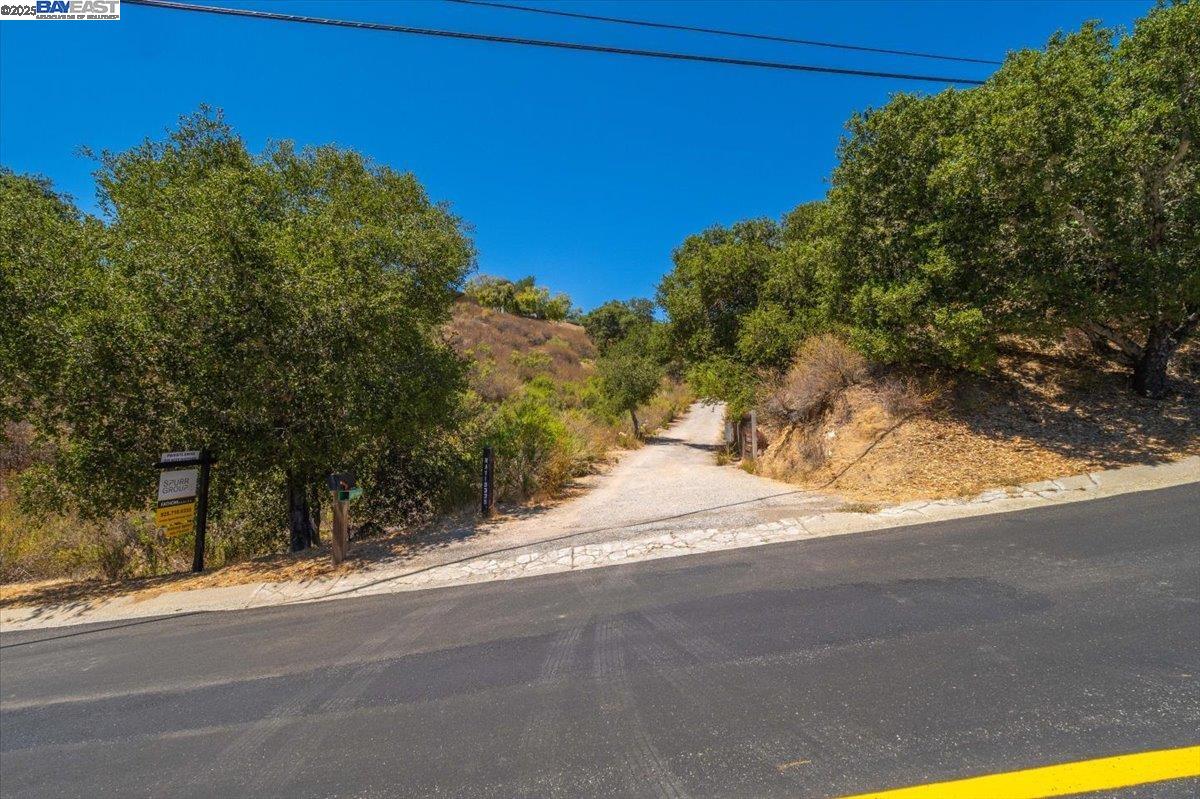 Detail Gallery Image 53 of 54 For 15335 via Los Tulares, Carmel Valley,  CA 93924 - 2 Beds | 2 Baths