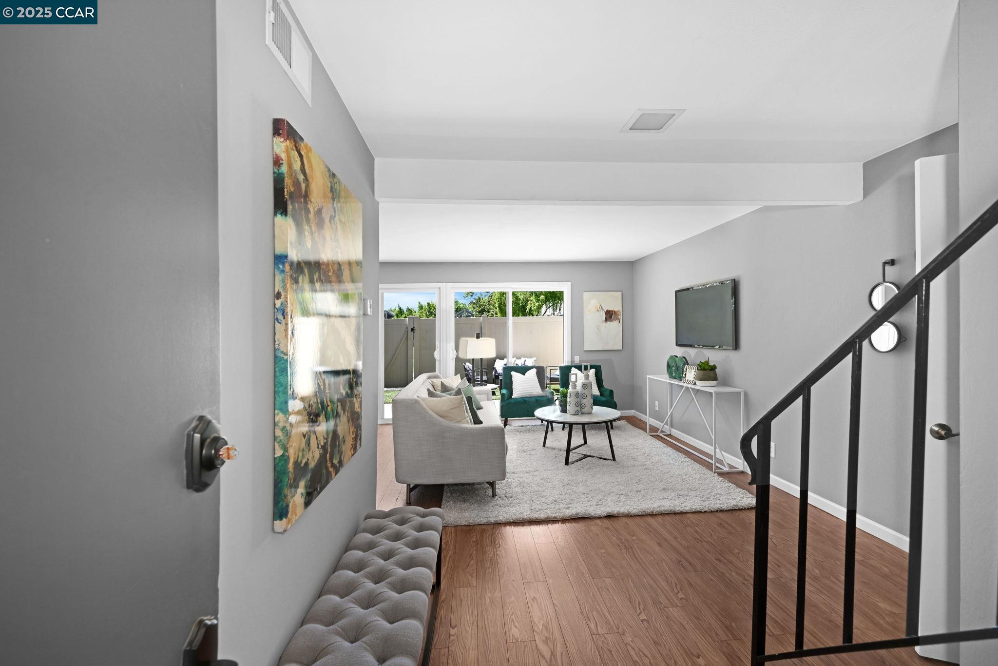 Photo #2: 41101756 Listing 