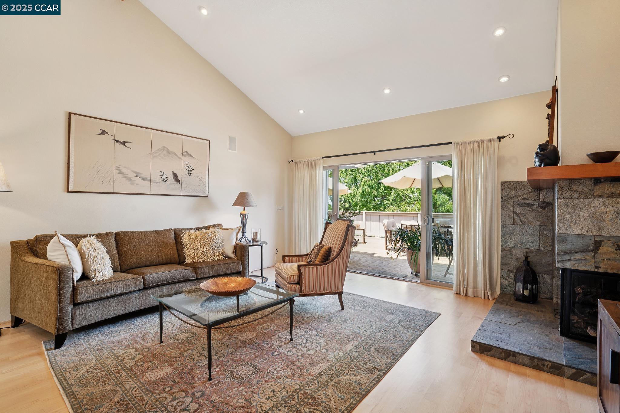 Photo #8: 41101761 Listing: Photo #8