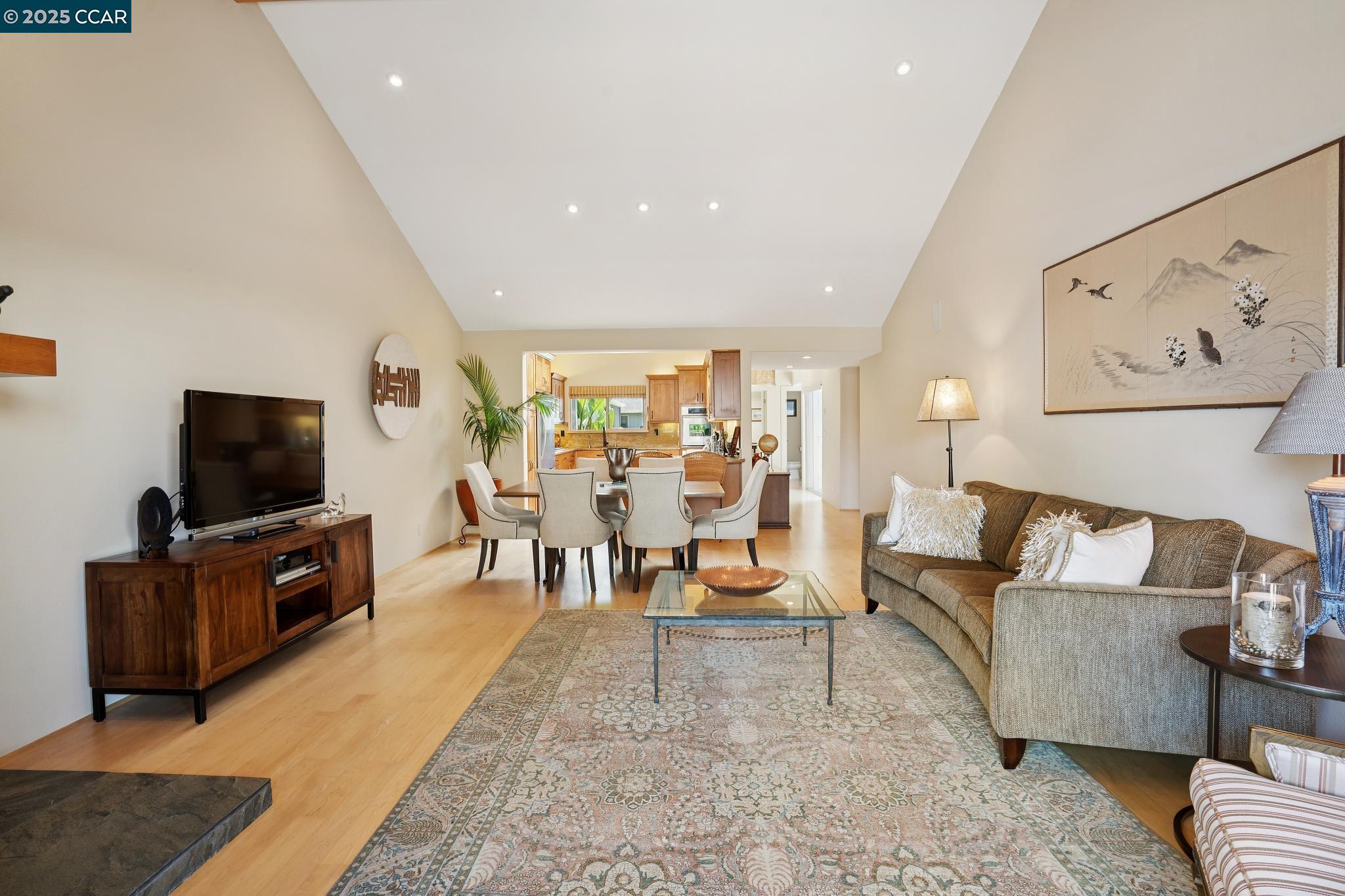 Photo #9: 41101761 Listing: Photo #9