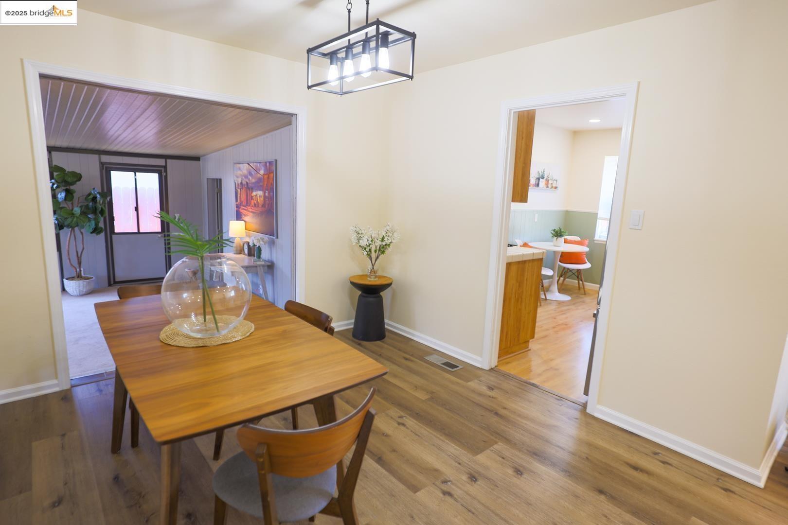 Detail Gallery Image 5 of 30 For 2932 Gilma Dr, Richmond,  CA 94806 - 3 Beds | 2 Baths