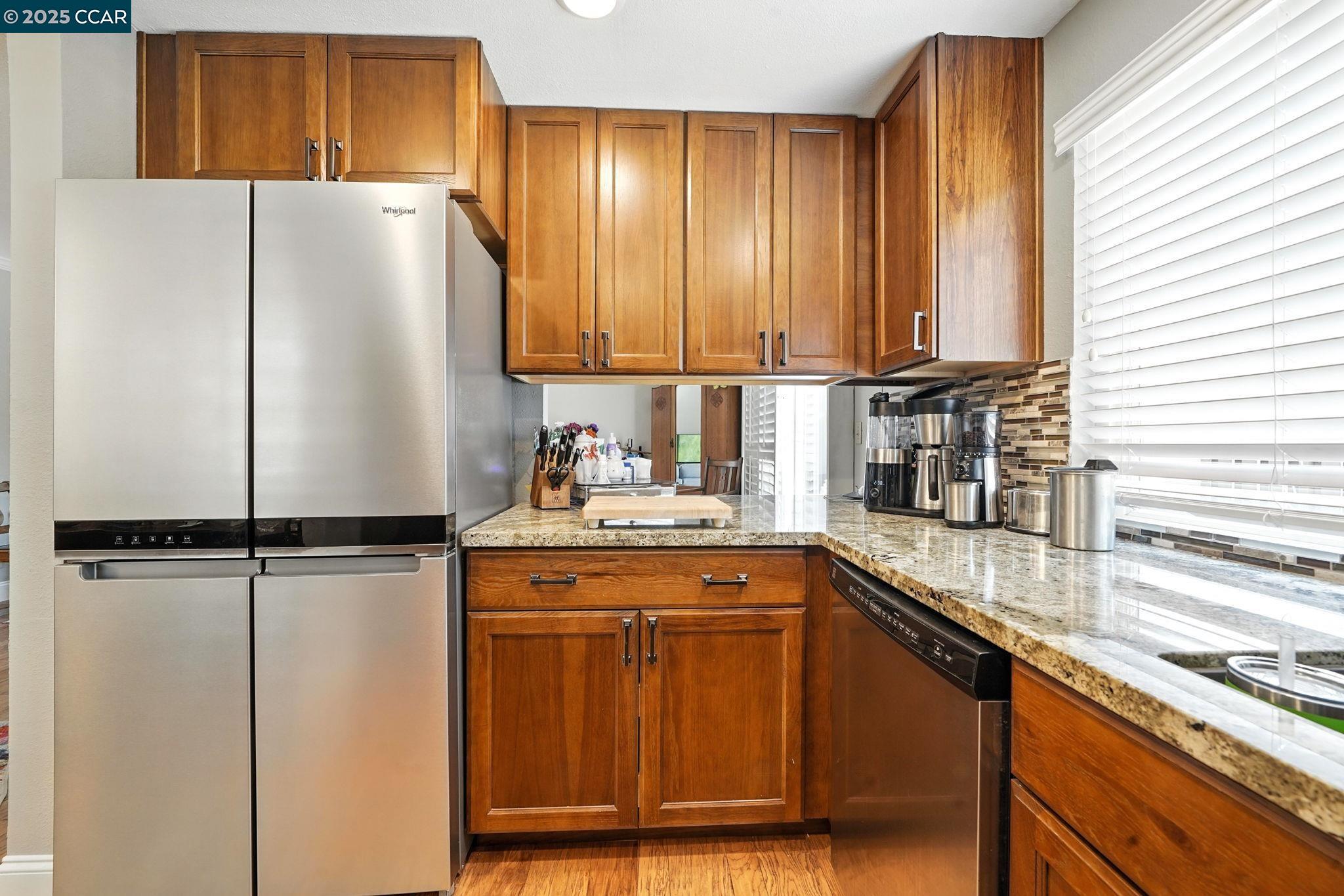 Photo #8: 41101766 Listing: Photo #8