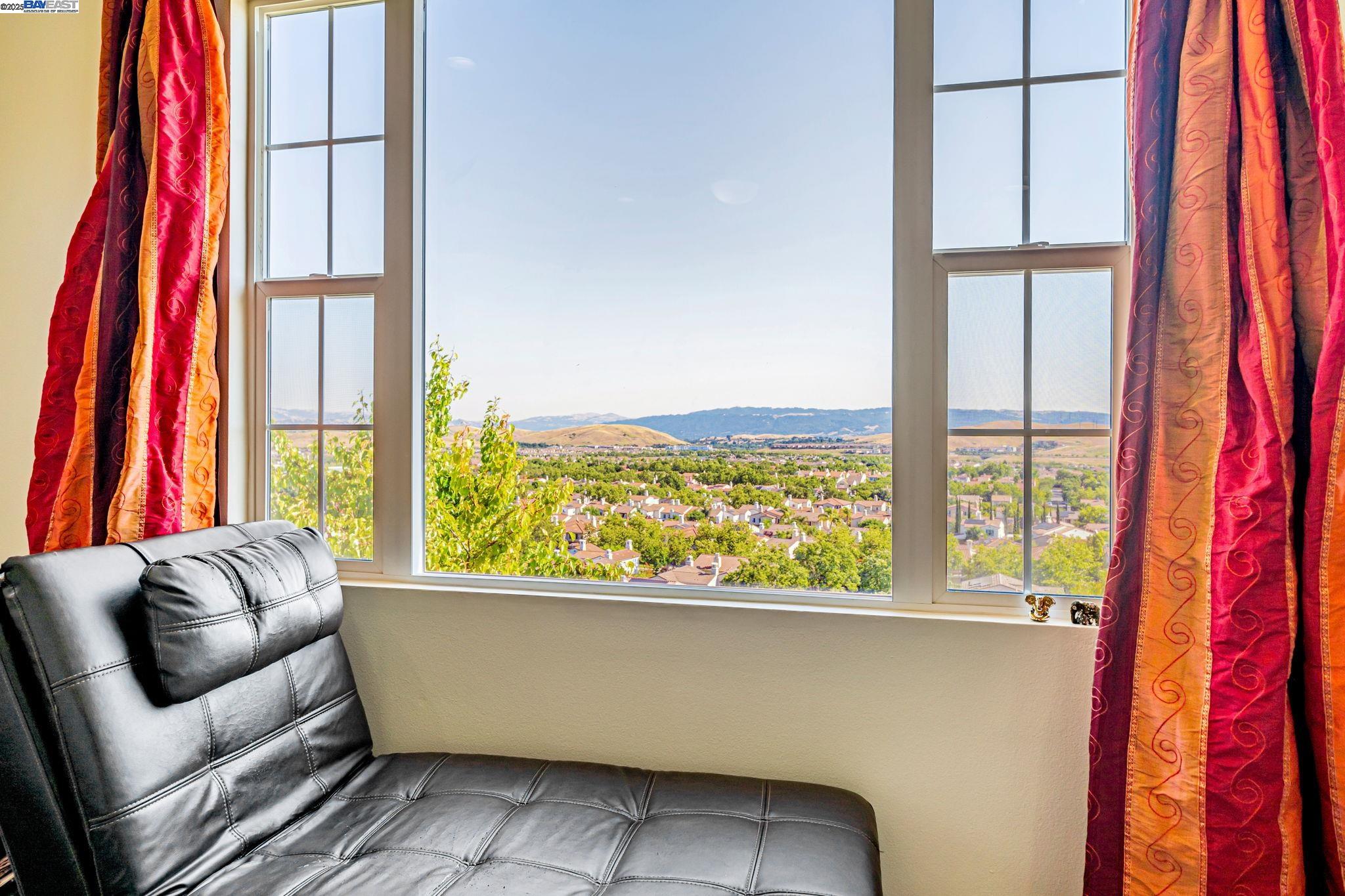 2048 Feathermint Dr, San Ramon, California 94582, 6 Bedrooms Bedrooms, 13 Rooms Rooms,3 BathroomsBathrooms,Residential Lease,For Rent,2048 Feathermint Dr,41101769