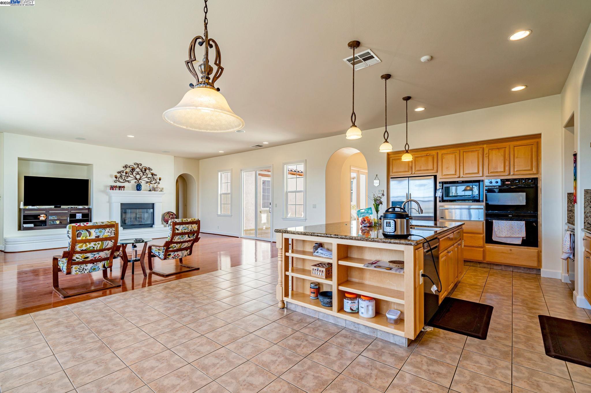 2048 Feathermint Dr, San Ramon, California 94582, 6 Bedrooms Bedrooms, 13 Rooms Rooms,3 BathroomsBathrooms,Residential Lease,For Rent,2048 Feathermint Dr,41101769