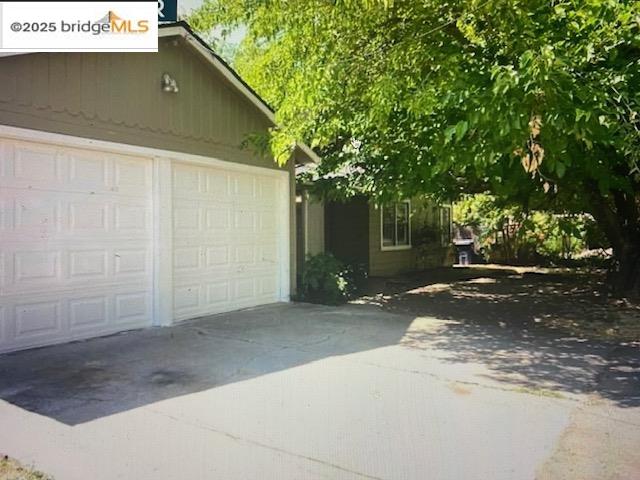 Detail Gallery Image 1 of 9 For 230 Cleaveland Rd, Pleasant Hill,  CA 94523 - 3 Beds | 1 Baths