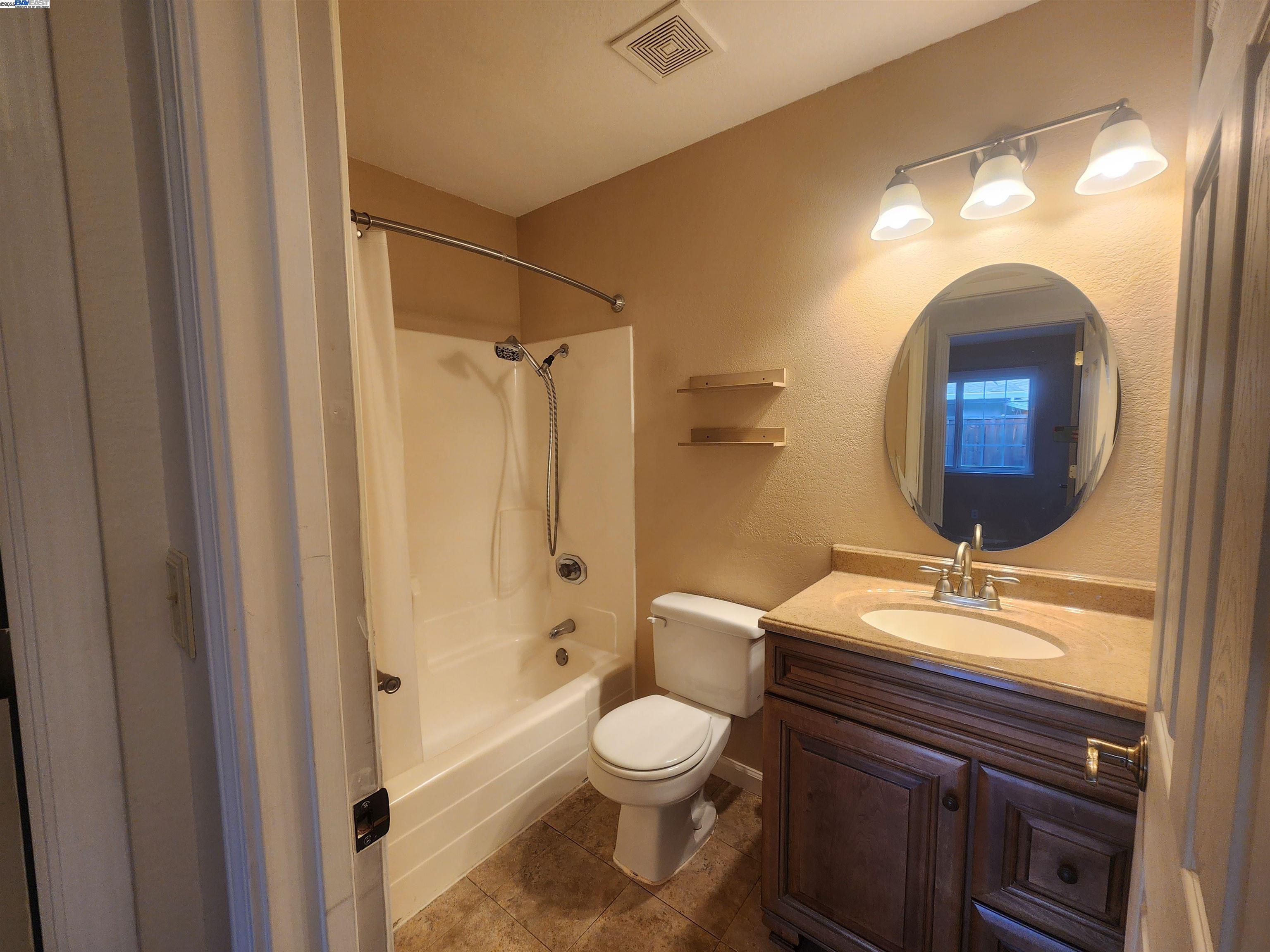 1733 Carnation Cir, Livermore, California 94551, 4 Bedrooms Bedrooms, 8 Rooms Rooms,2 BathroomsBathrooms,Residential Lease,For Rent,1733 Carnation Cir,41101771