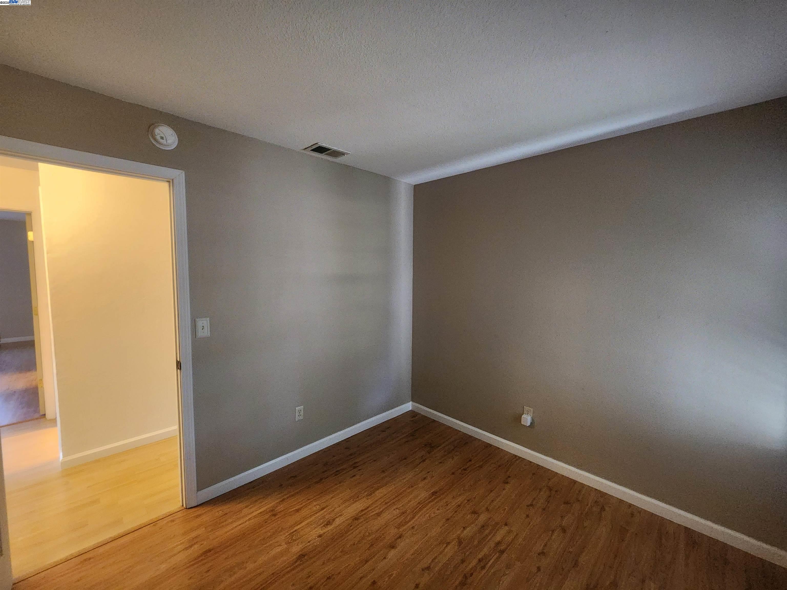 1733 Carnation Cir, Livermore, California 94551, 4 Bedrooms Bedrooms, 8 Rooms Rooms,2 BathroomsBathrooms,Residential Lease,For Rent,1733 Carnation Cir,41101771
