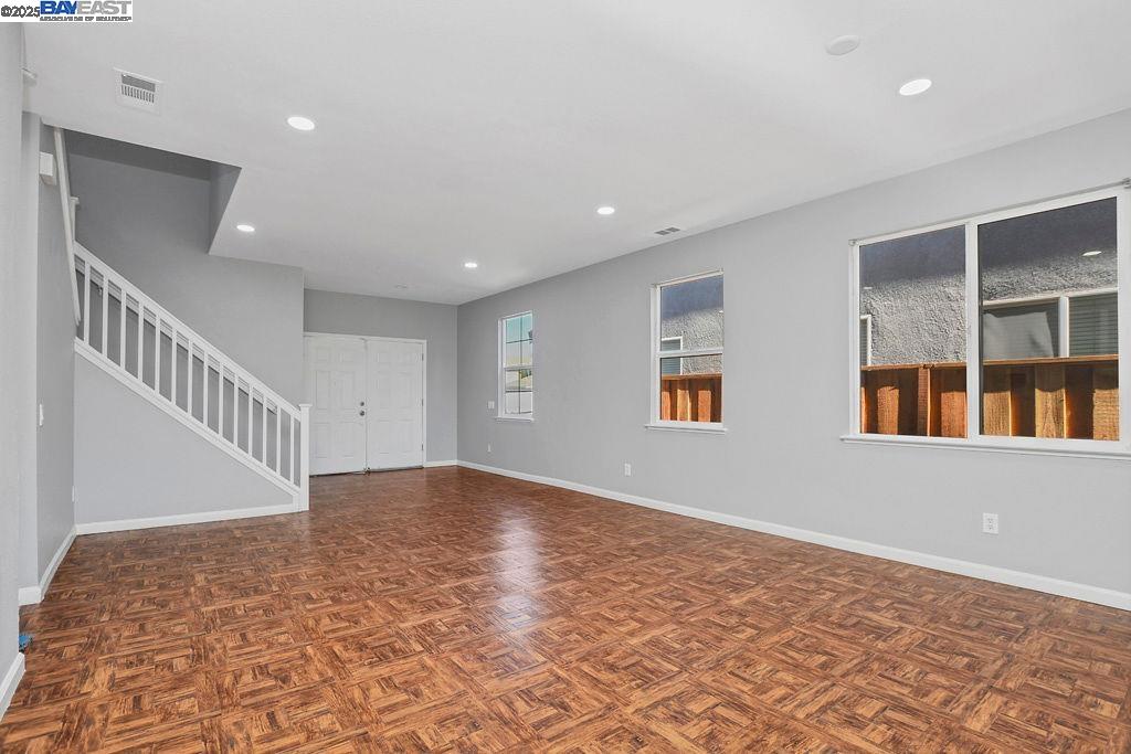 Detail Gallery Image 11 of 30 For 3681 Yacht Dr, Discovery Bay,  CA 94505 - 4 Beds | 2/1 Baths