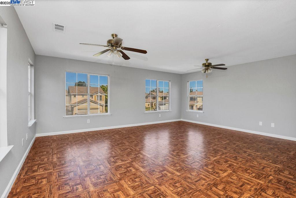 Detail Gallery Image 15 of 30 For 3681 Yacht Dr, Discovery Bay,  CA 94505 - 4 Beds | 2/1 Baths