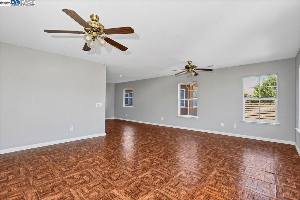 Detail Gallery Image 16 of 30 For 3681 Yacht Dr, Discovery Bay,  CA 94505 - 4 Beds | 2/1 Baths