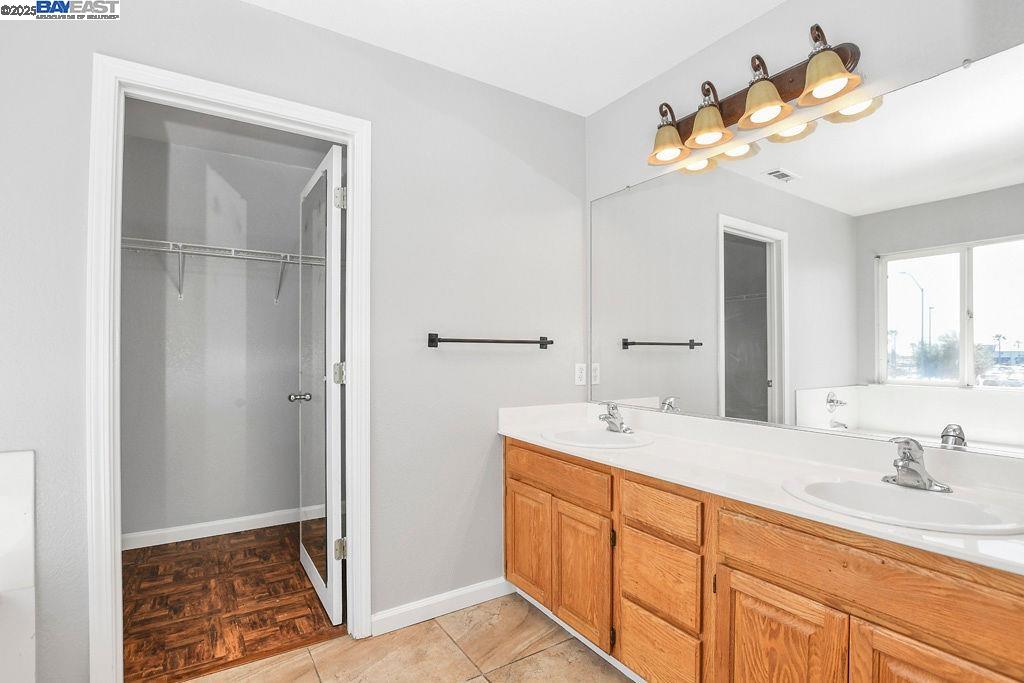 Detail Gallery Image 19 of 30 For 3681 Yacht Dr, Discovery Bay,  CA 94505 - 4 Beds | 2/1 Baths