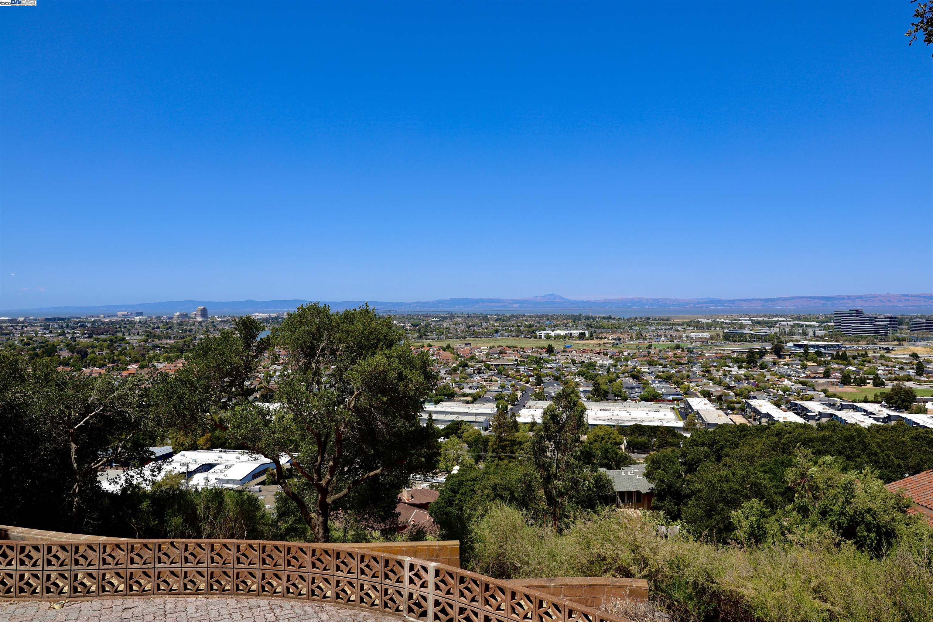 Detail Gallery Image 24 of 33 For 535 Vannier Dr, Belmont,  CA 94002 - 4 Beds | 2 Baths