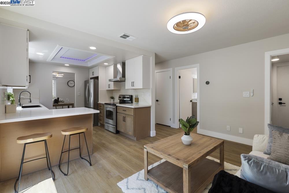 Detail Gallery Image 18 of 48 For 1656 Briarcrest Ct, San Jose,  CA 95131 - 4 Beds | 2/1 Baths