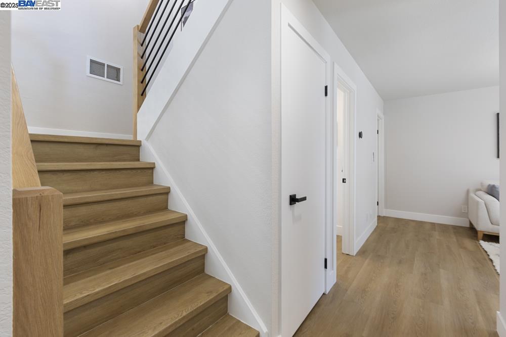 Detail Gallery Image 23 of 48 For 1656 Briarcrest Ct, San Jose,  CA 95131 - 4 Beds | 2/1 Baths