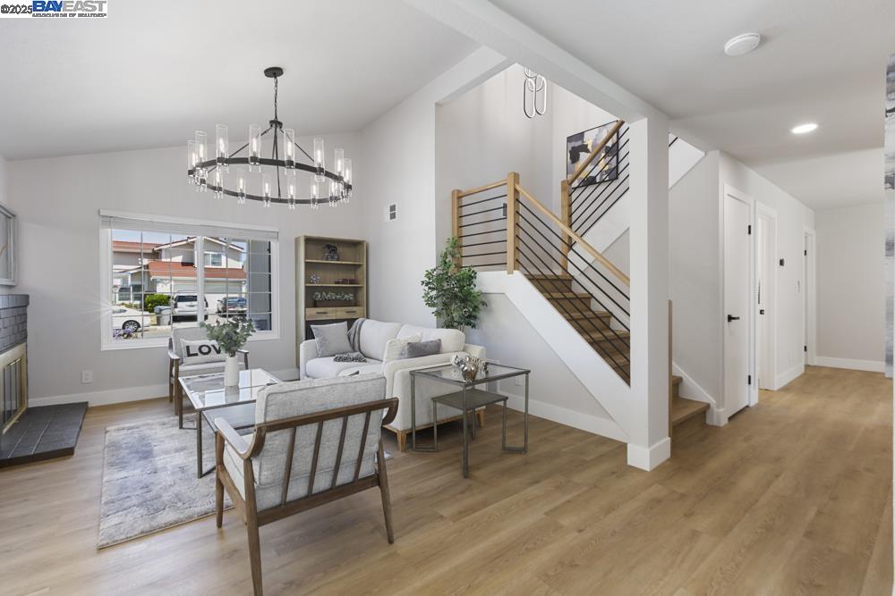Detail Gallery Image 6 of 48 For 1656 Briarcrest Ct, San Jose,  CA 95131 - 4 Beds | 2/1 Baths