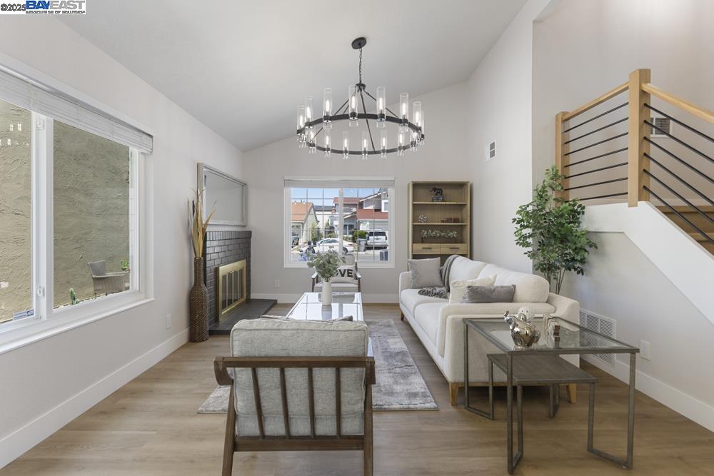 Detail Gallery Image 7 of 48 For 1656 Briarcrest Ct, San Jose,  CA 95131 - 4 Beds | 2/1 Baths