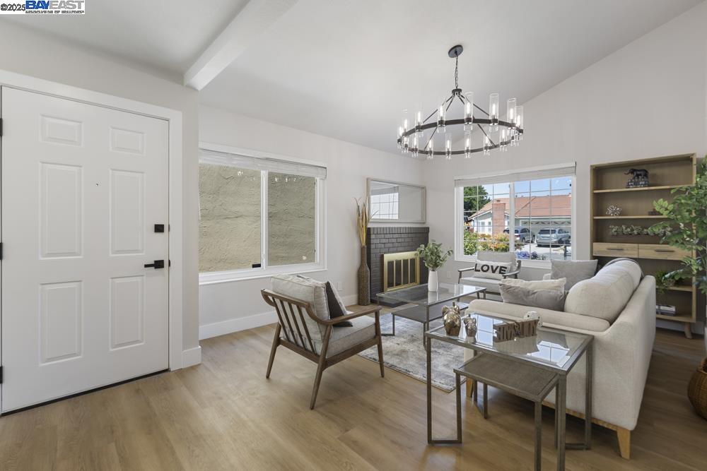 Detail Gallery Image 8 of 48 For 1656 Briarcrest Ct, San Jose,  CA 95131 - 4 Beds | 2/1 Baths