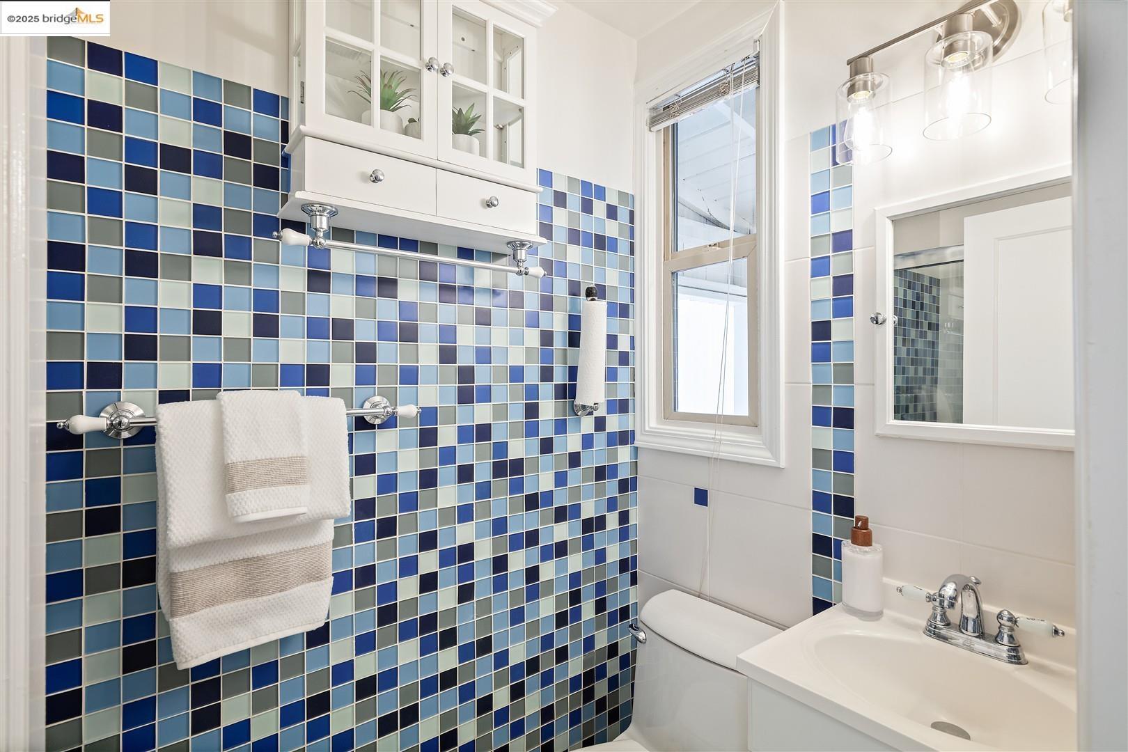 Detail Gallery Image 21 of 53 For 8 Alta Loma, Benicia,  CA 94510 - 3 Beds | 2 Baths