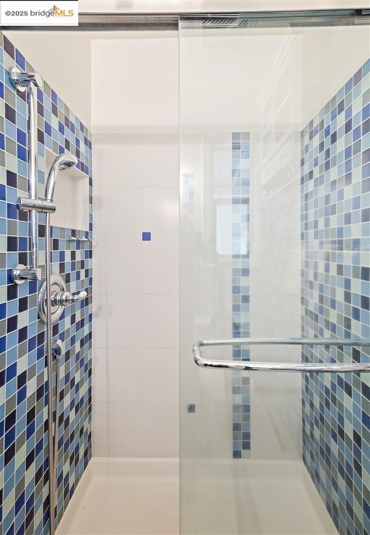 Detail Gallery Image 22 of 53 For 8 Alta Loma, Benicia,  CA 94510 - 3 Beds | 2 Baths