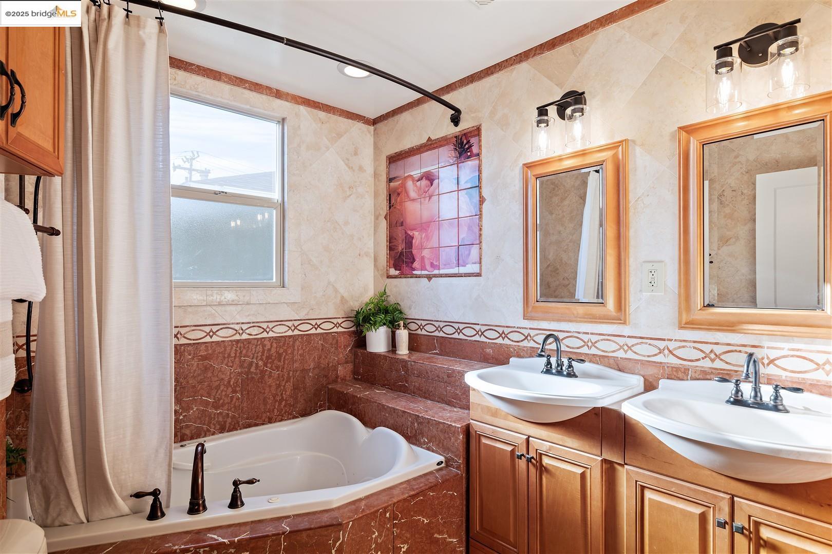 Detail Gallery Image 29 of 53 For 8 Alta Loma, Benicia,  CA 94510 - 3 Beds | 2 Baths