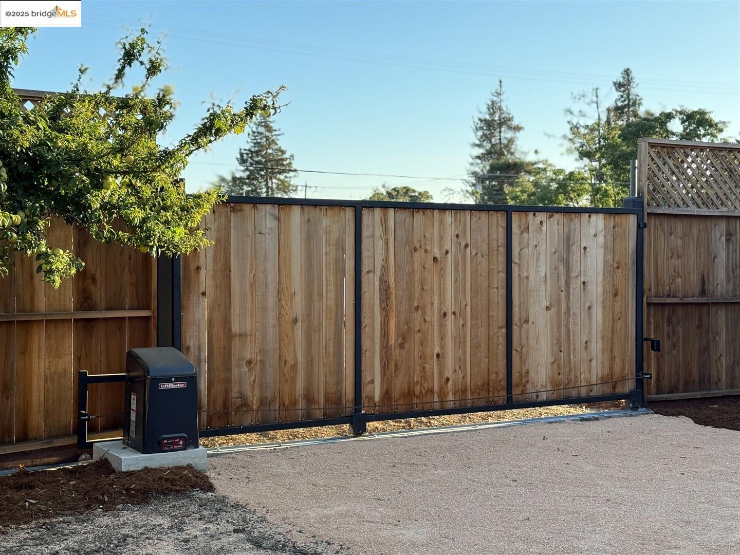 Detail Gallery Image 36 of 53 For 8 Alta Loma, Benicia,  CA 94510 - 3 Beds | 2 Baths