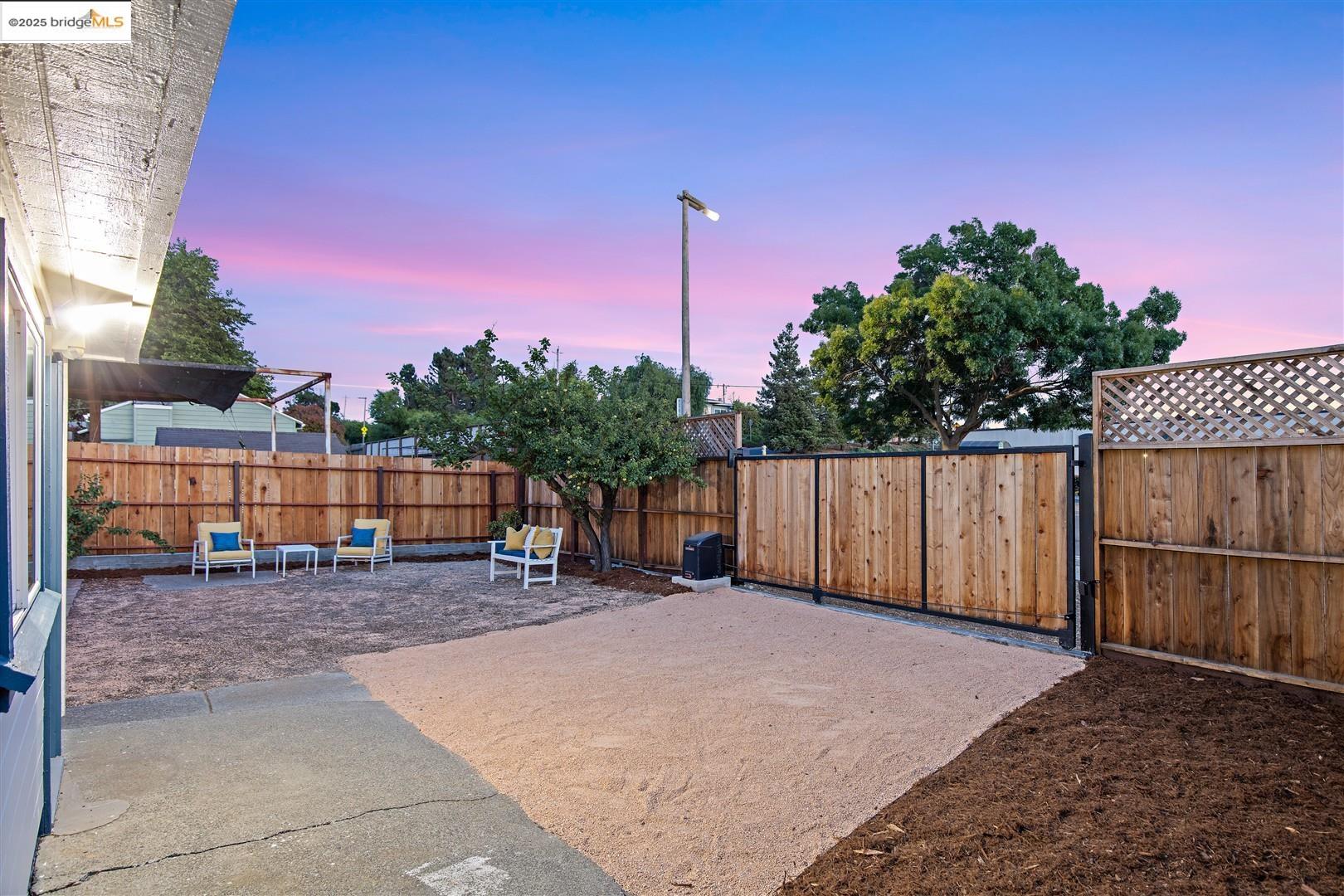 Detail Gallery Image 40 of 53 For 8 Alta Loma, Benicia,  CA 94510 - 3 Beds | 2 Baths