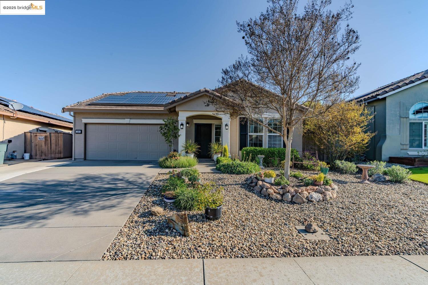 Detail Gallery Image 1 of 42 For 359 Eagle Drive, Ione,  CA 95640-4501 - 3 Beds | 2 Baths